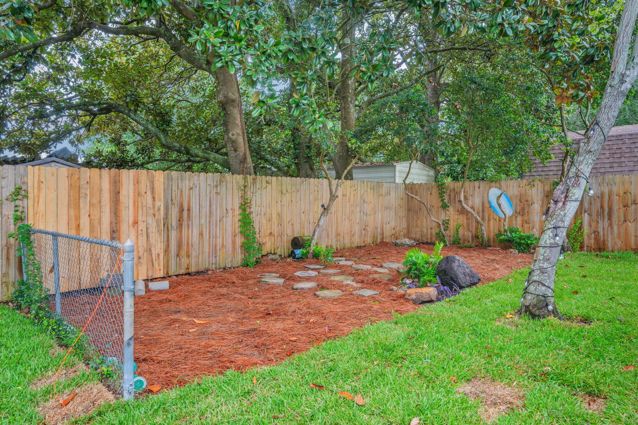 PORT DIXIE S1/2 OF LOTS 12 13, 14-BLK - Residential