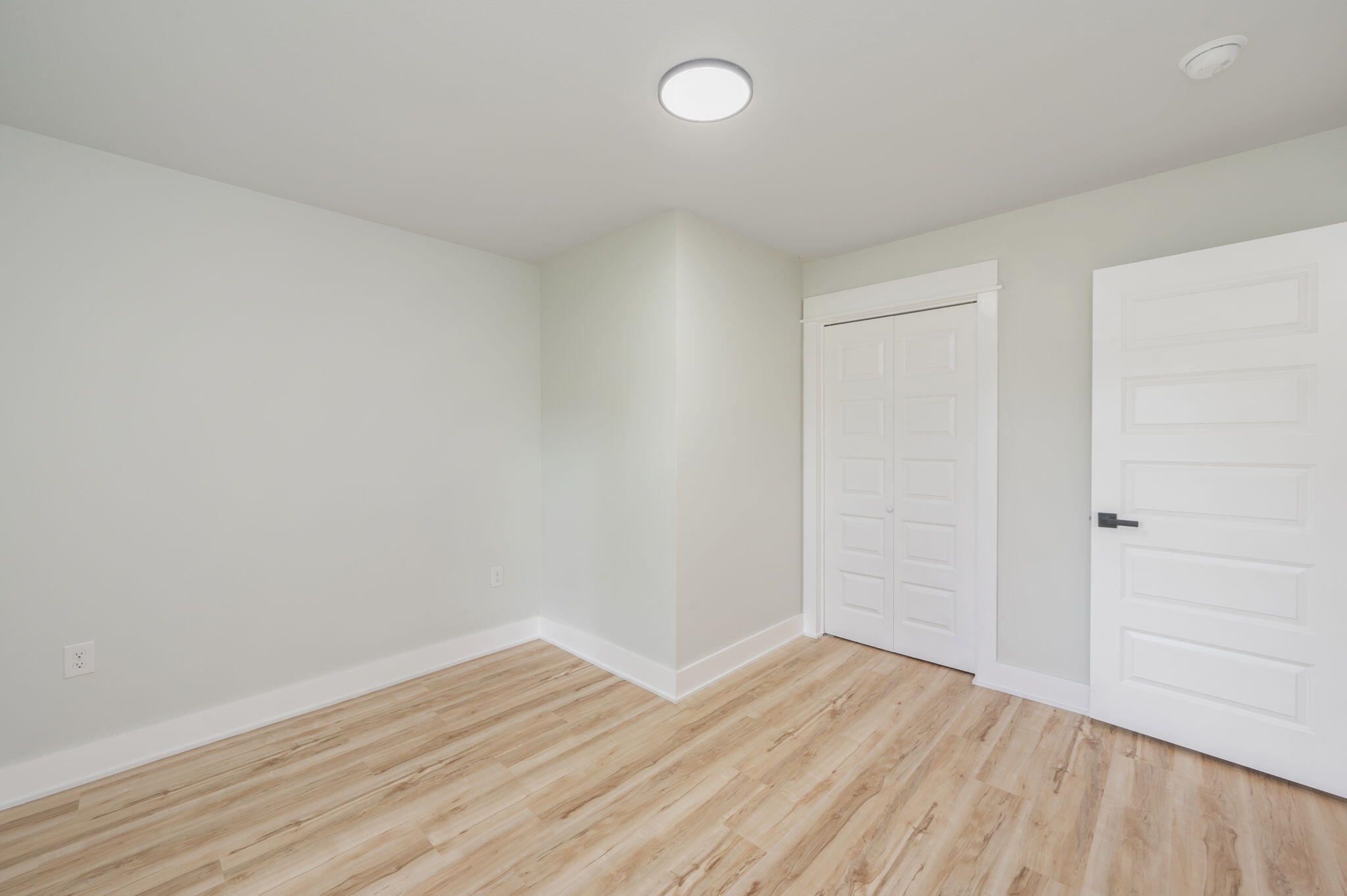 PORT DIXIE S1/2 OF LOTS 12 13, 14-BLK - Residential