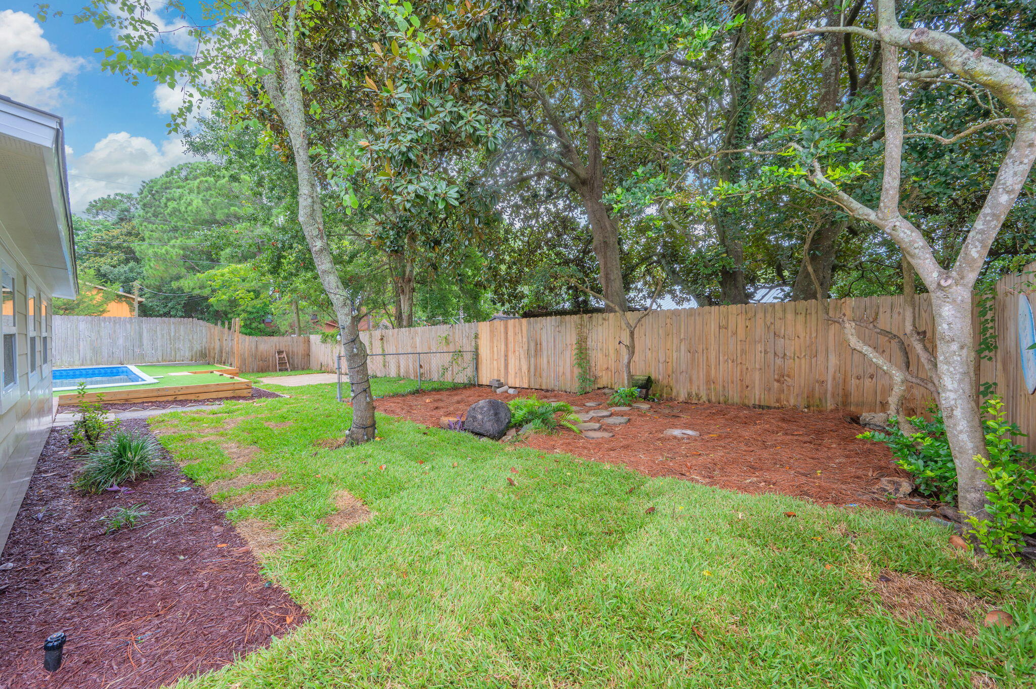 PORT DIXIE S1/2 OF LOTS 12 13, 14-BLK - Residential