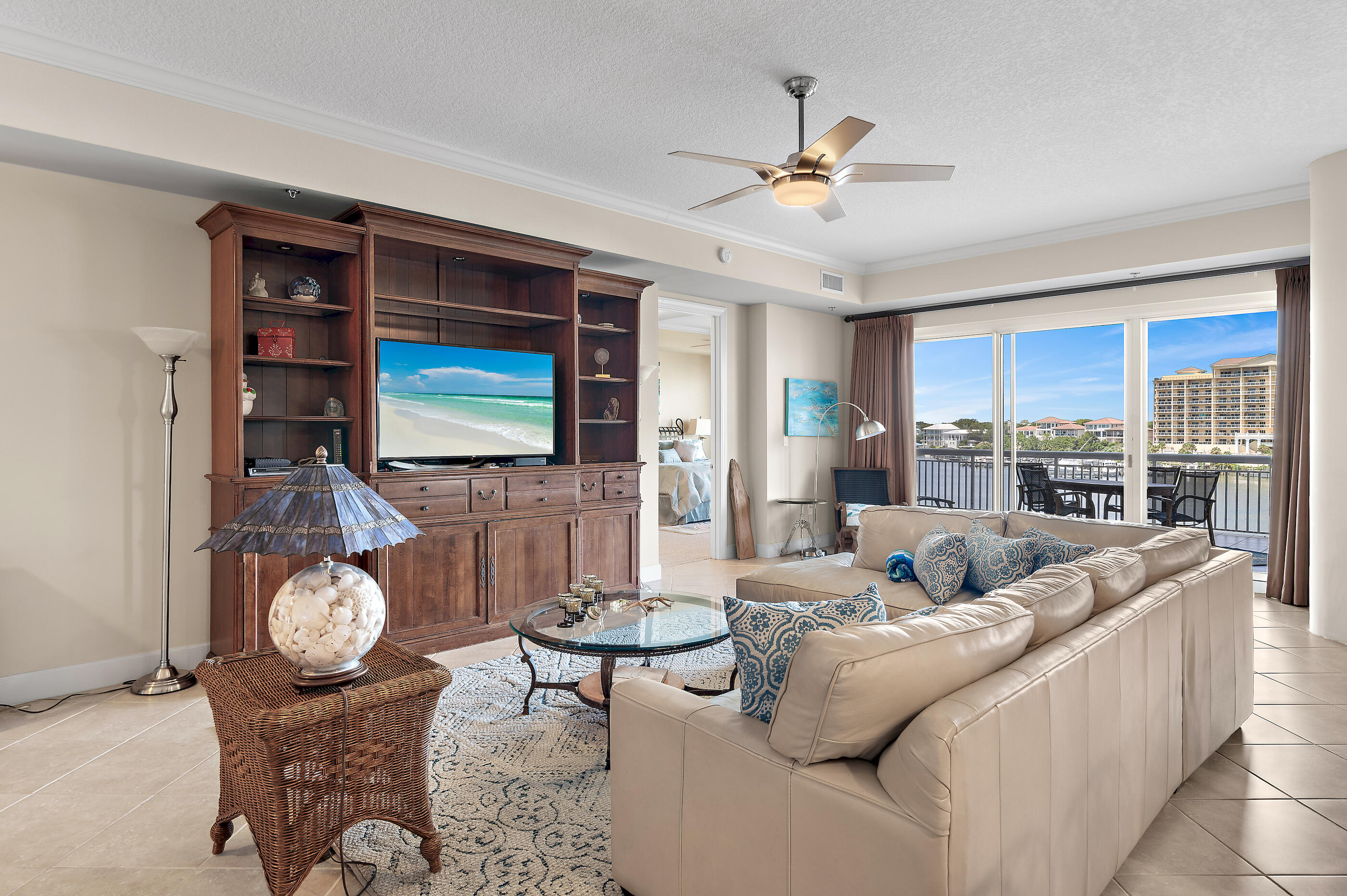 HARBOR LANDING - Residential