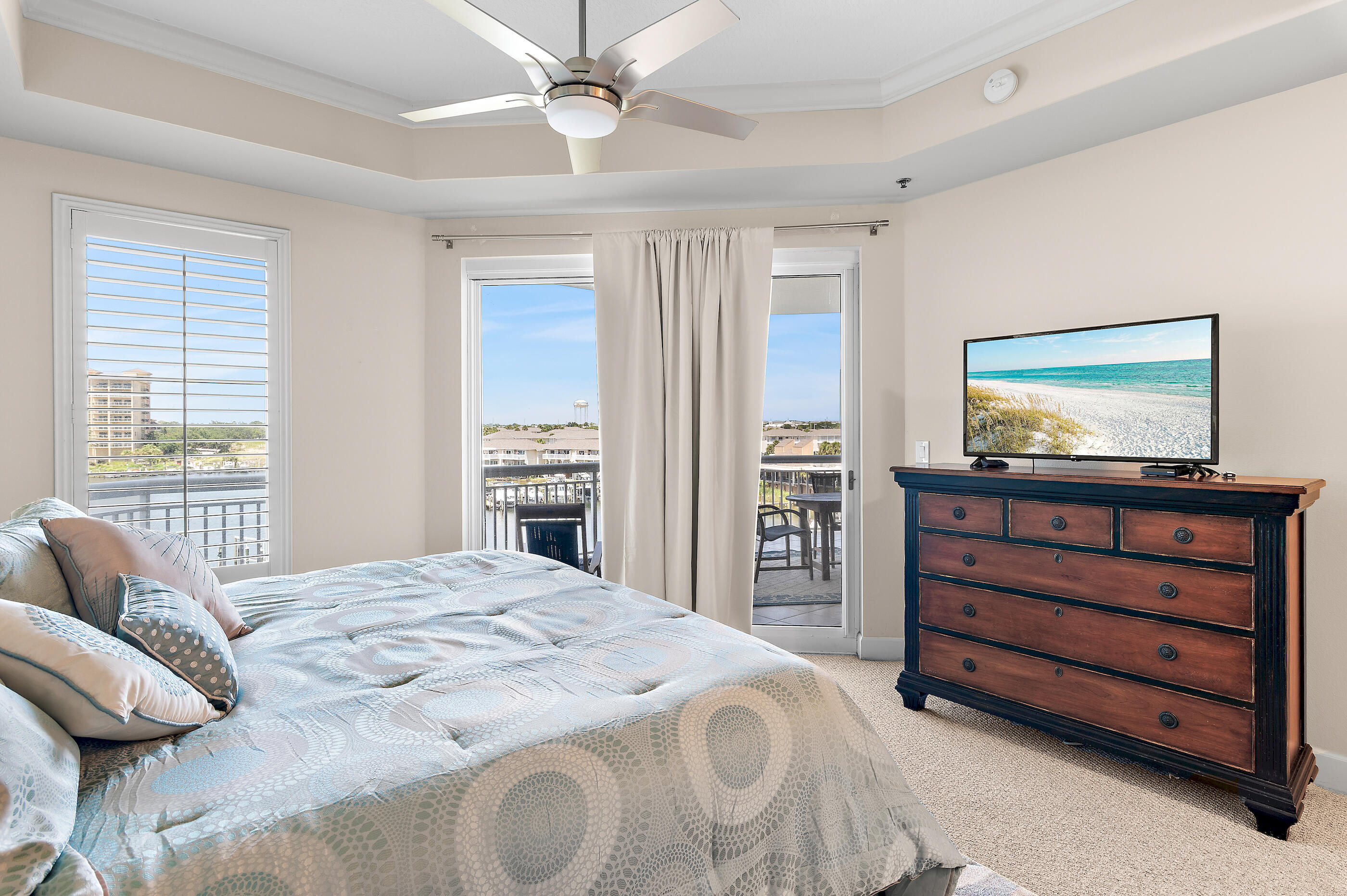 HARBOR LANDING - Residential