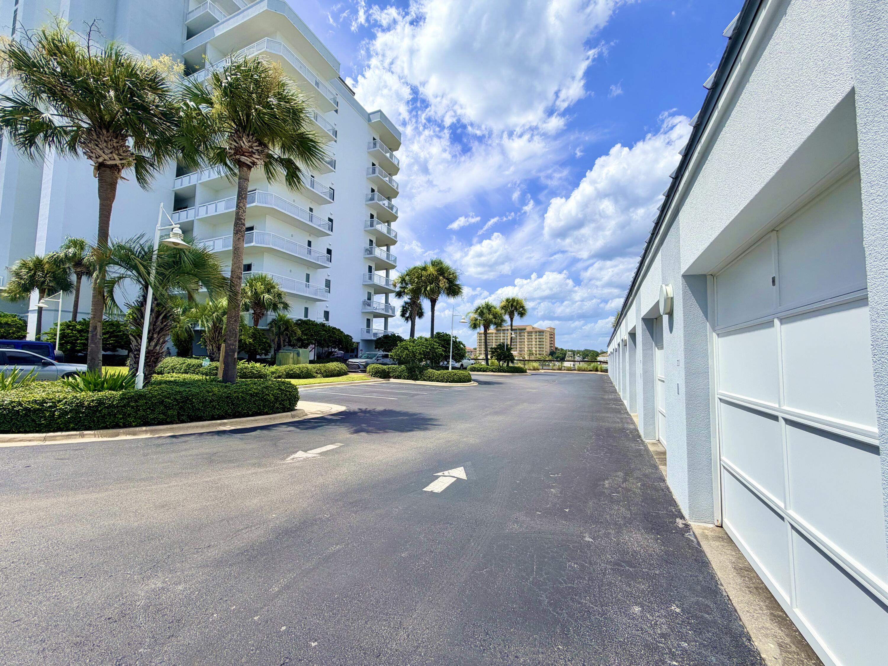 HARBOR LANDING - Residential