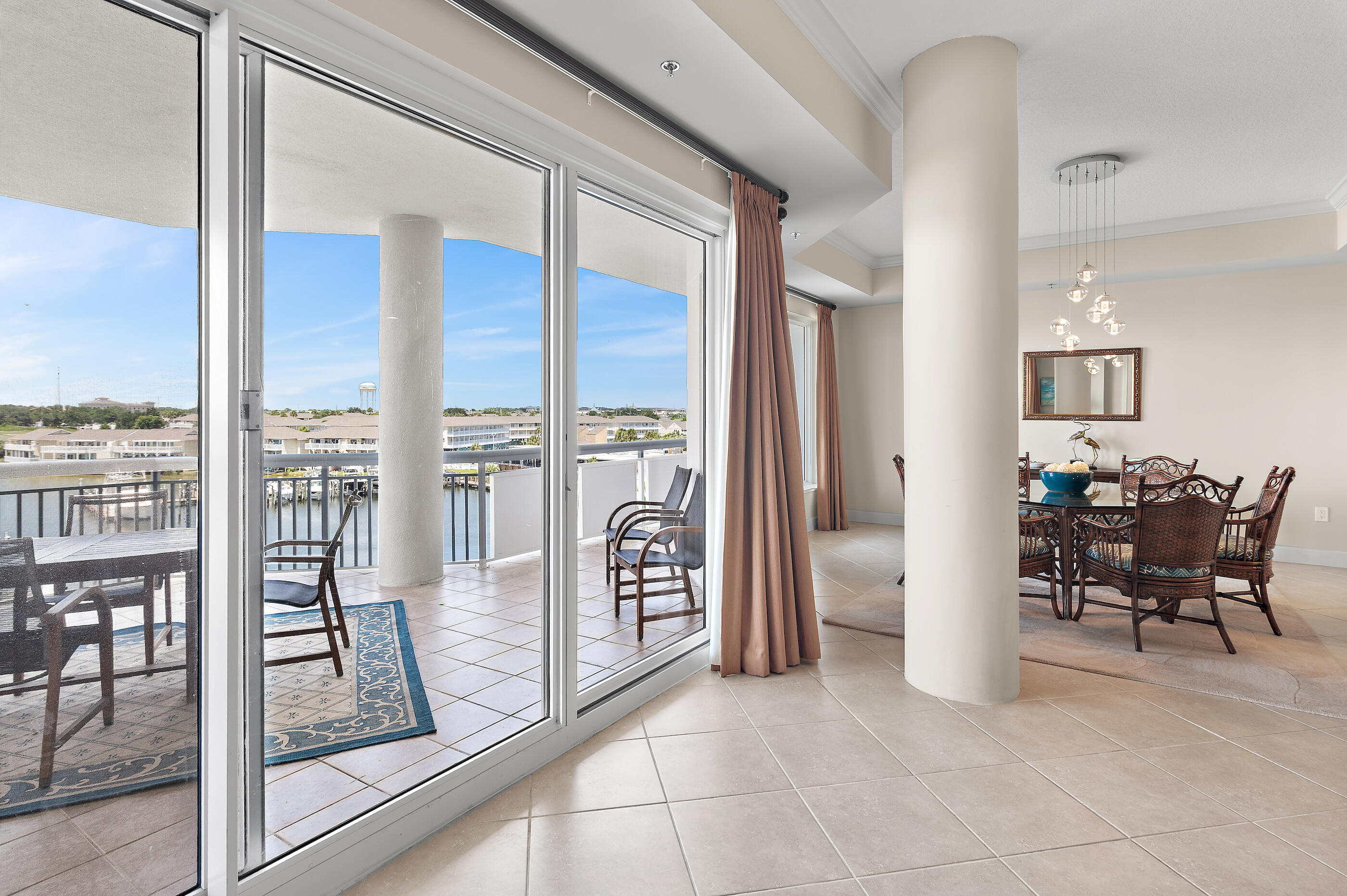 HARBOR LANDING - Residential