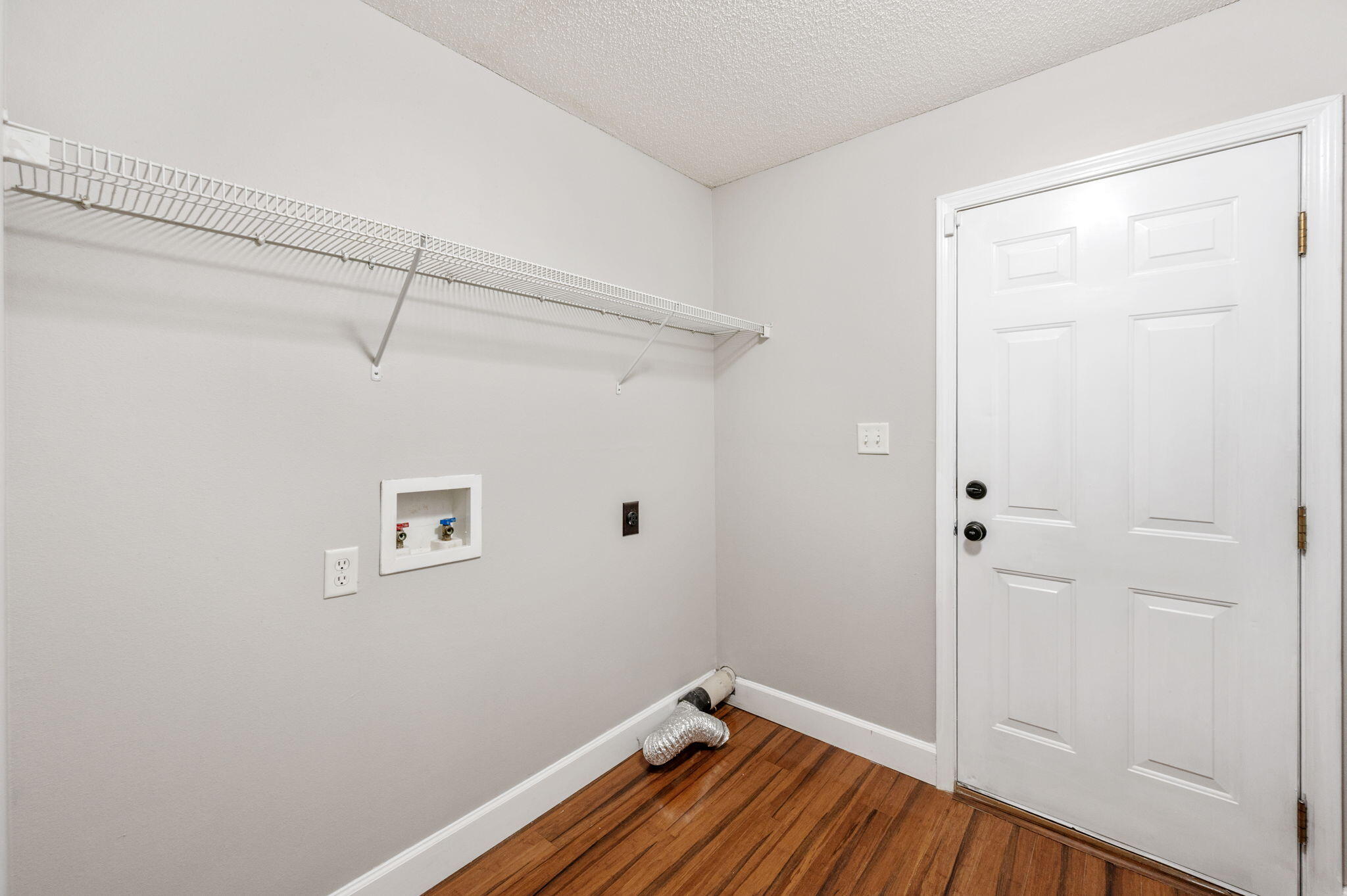 BROOKE ESTATES PH I - Residential