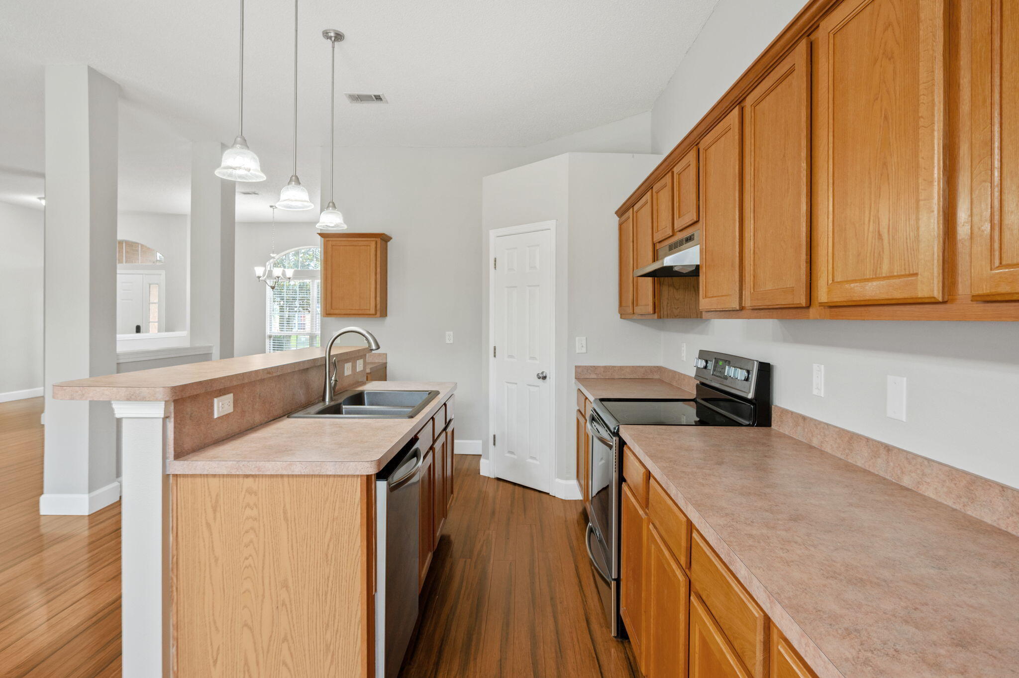 BROOKE ESTATES PH I - Residential
