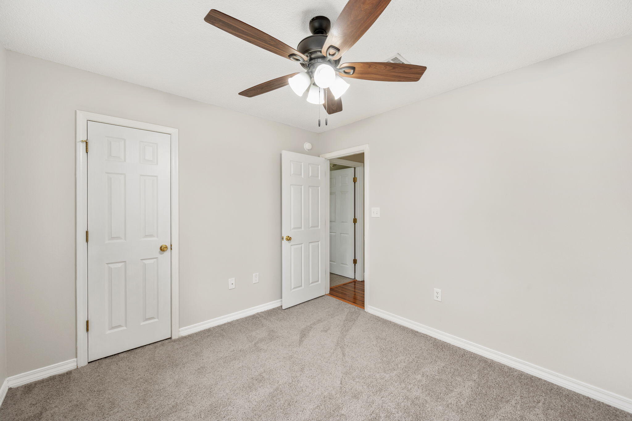 BROOKE ESTATES PH I - Residential