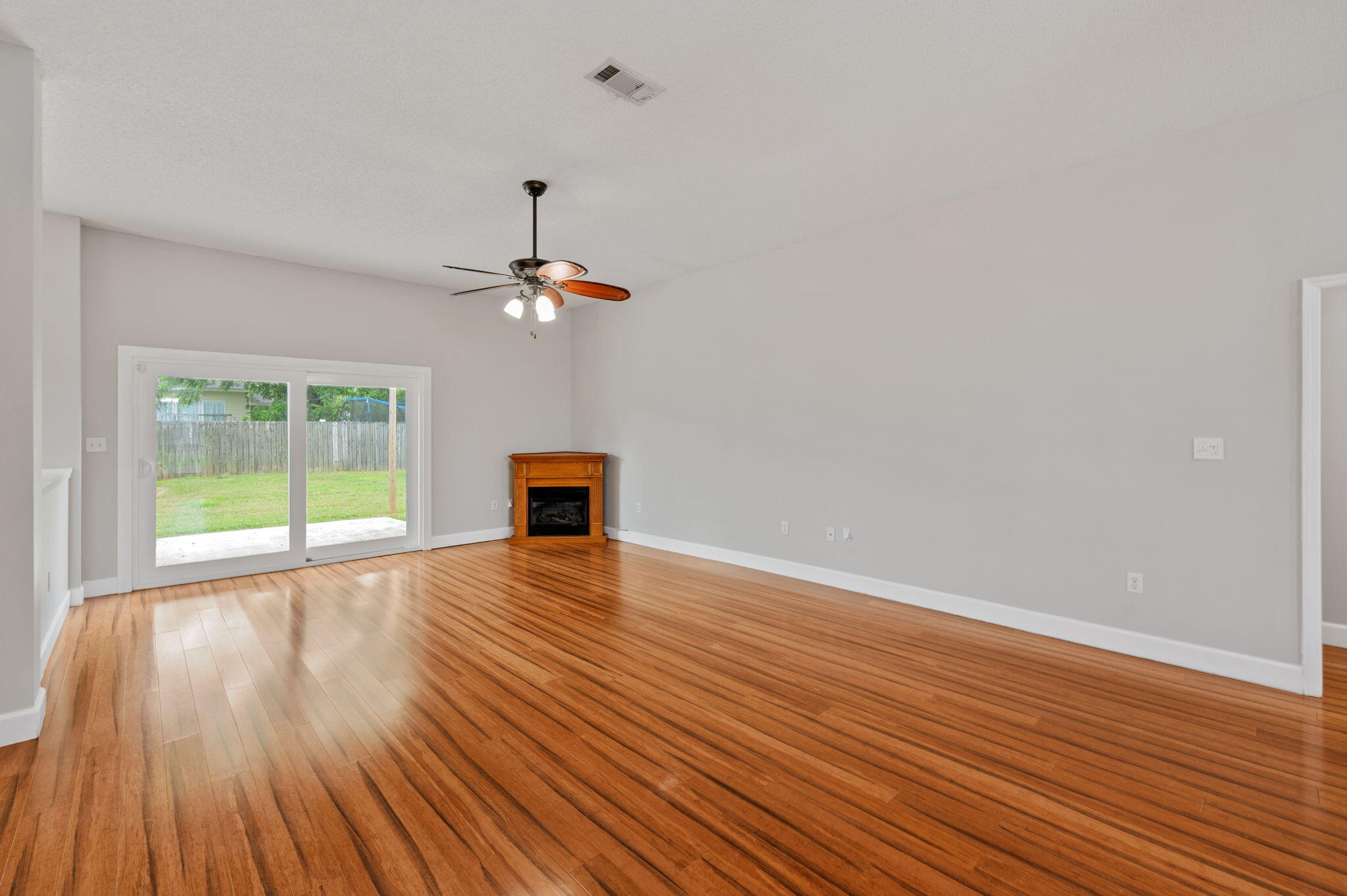 BROOKE ESTATES PH I - Residential
