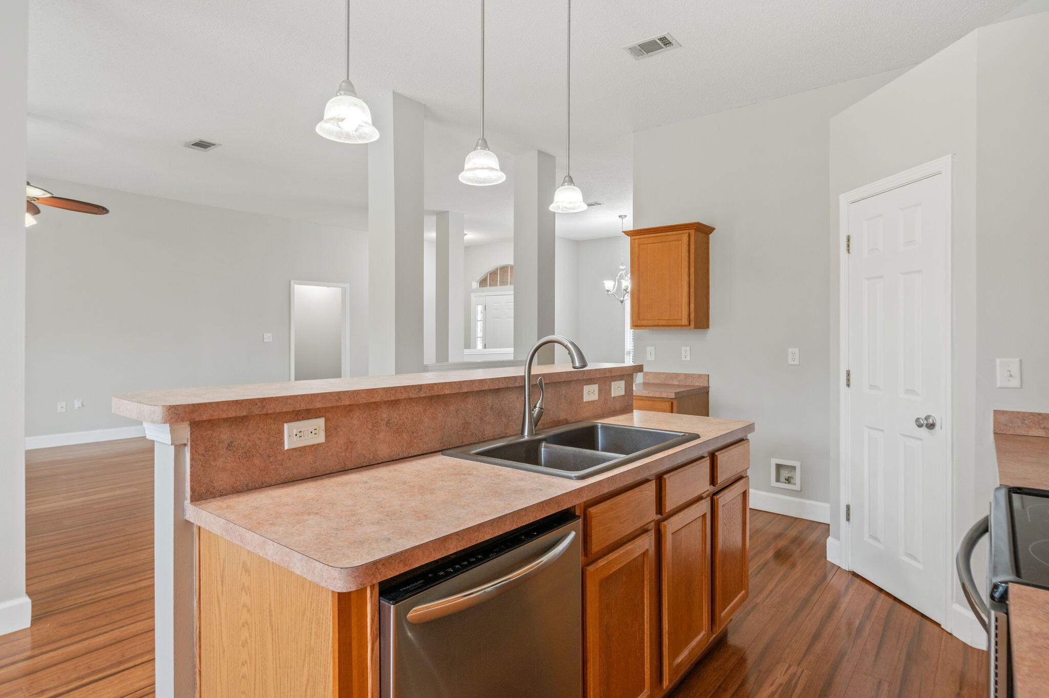 BROOKE ESTATES PH I - Residential