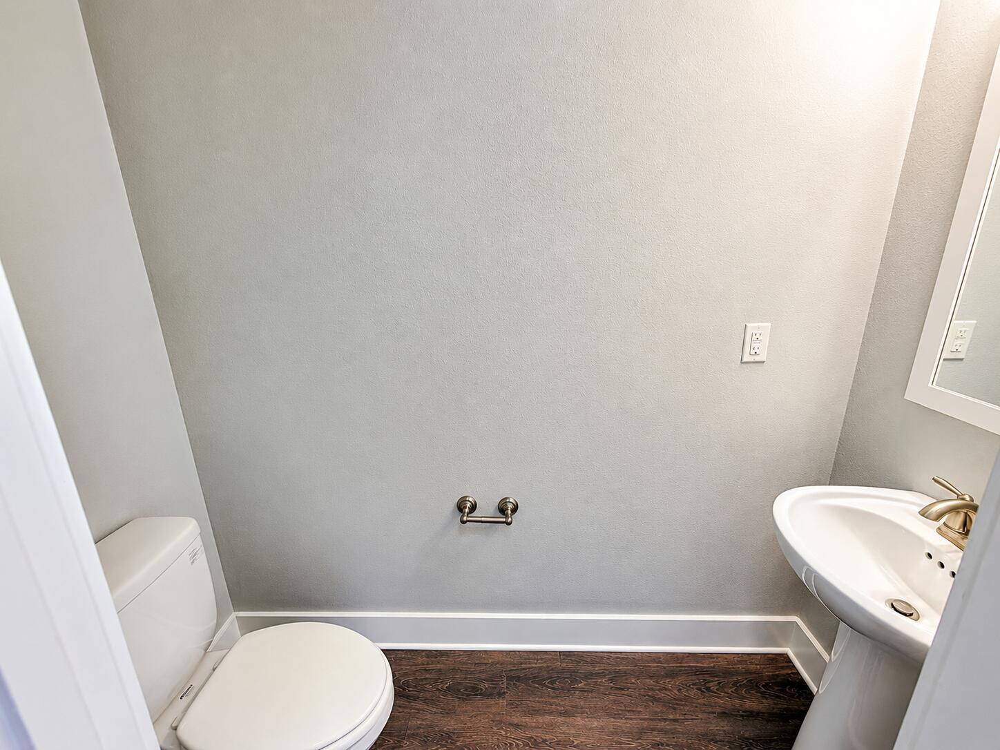 VERANDAS AT FREEPORT - Residential Lease