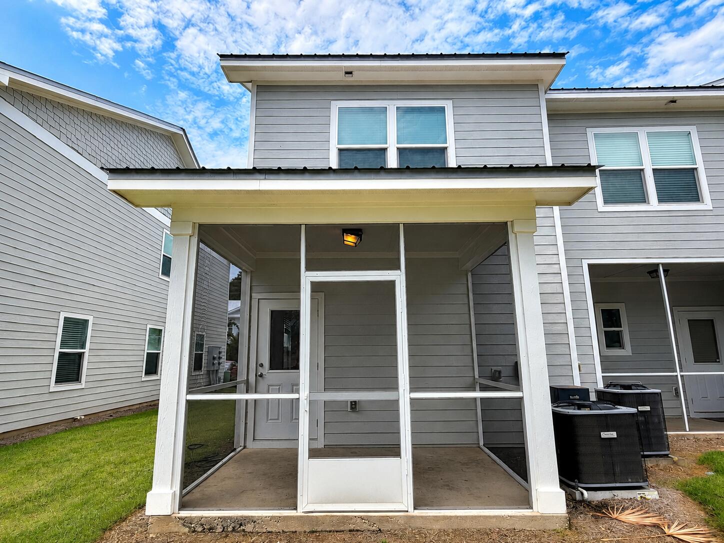 VERANDAS AT FREEPORT - Residential Lease