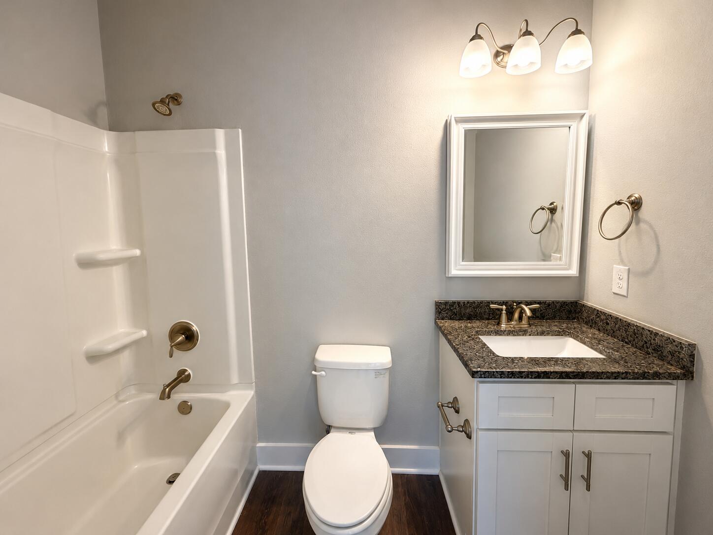 VERANDAS AT FREEPORT - Residential Lease