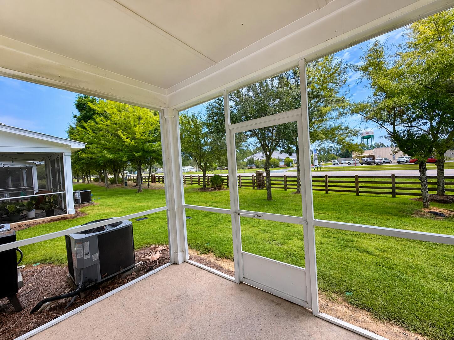 VERANDAS AT FREEPORT - Residential Lease