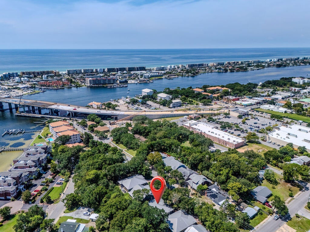 OLDE CAMP WALTON KNOLL - Residential