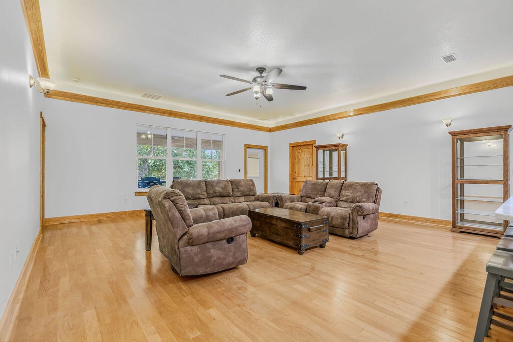 OLDE CAMP WALTON KNOLL - Residential
