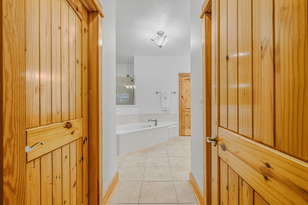 OLDE CAMP WALTON KNOLL - Residential
