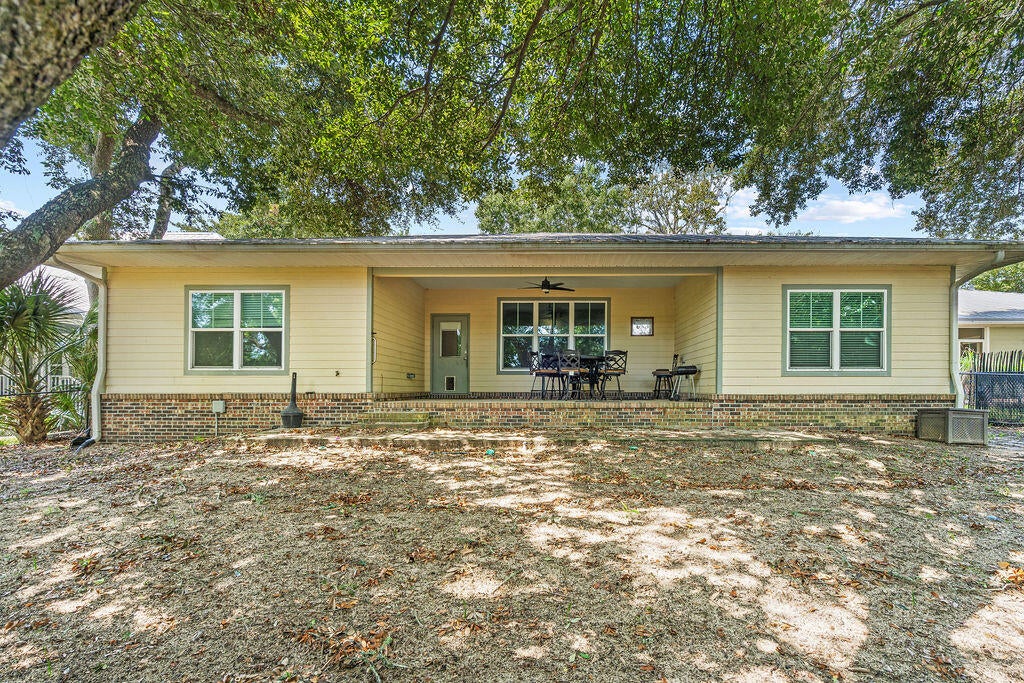 OLDE CAMP WALTON KNOLL - Residential