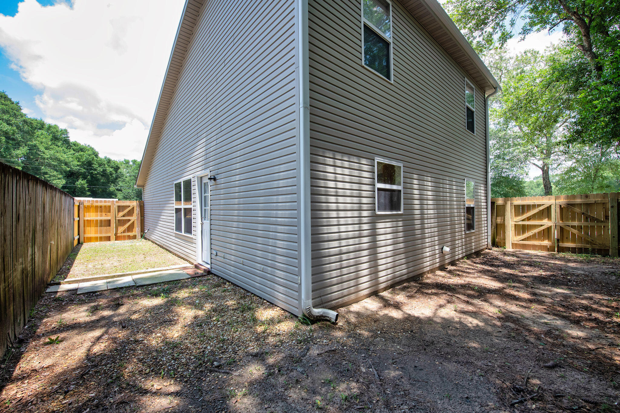 MORRIS ADDN TO CRESTVIEW - Residential