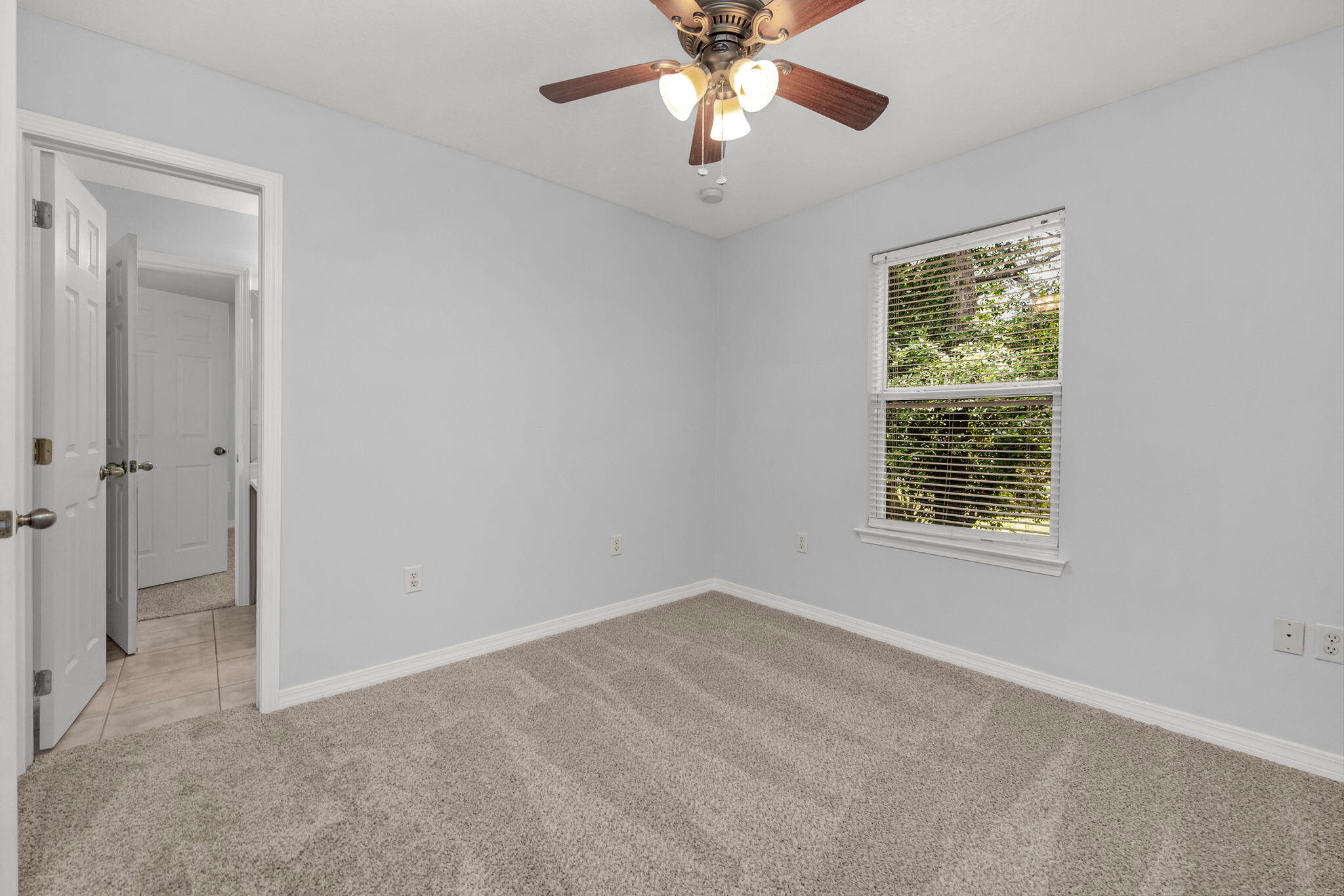 MORRIS ADDN TO CRESTVIEW - Residential