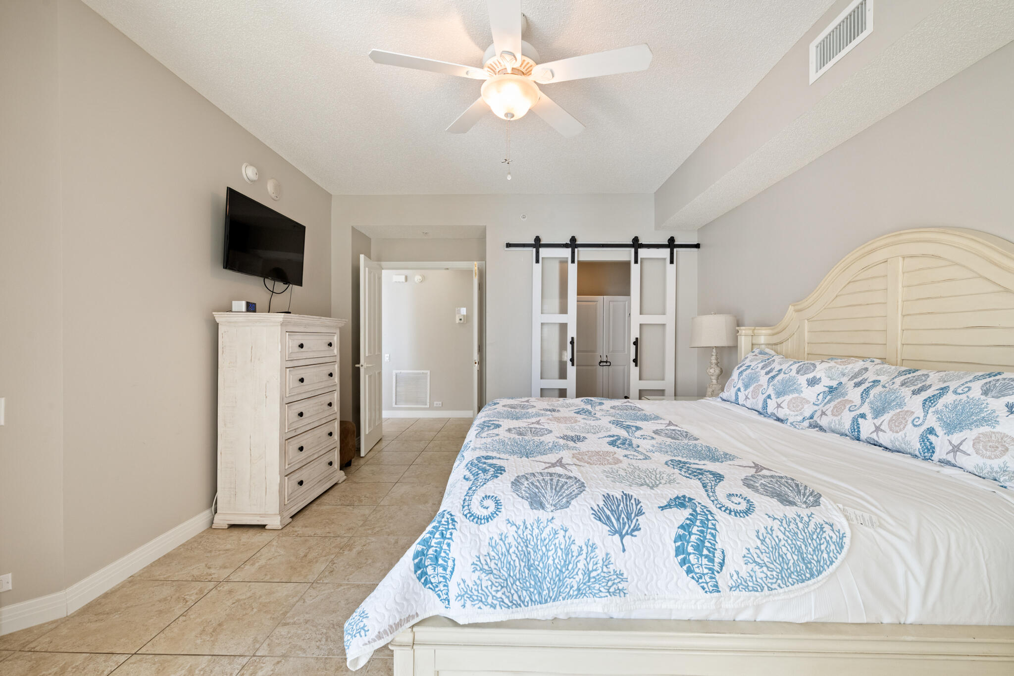 BEACH COLONY RESORT - Residential