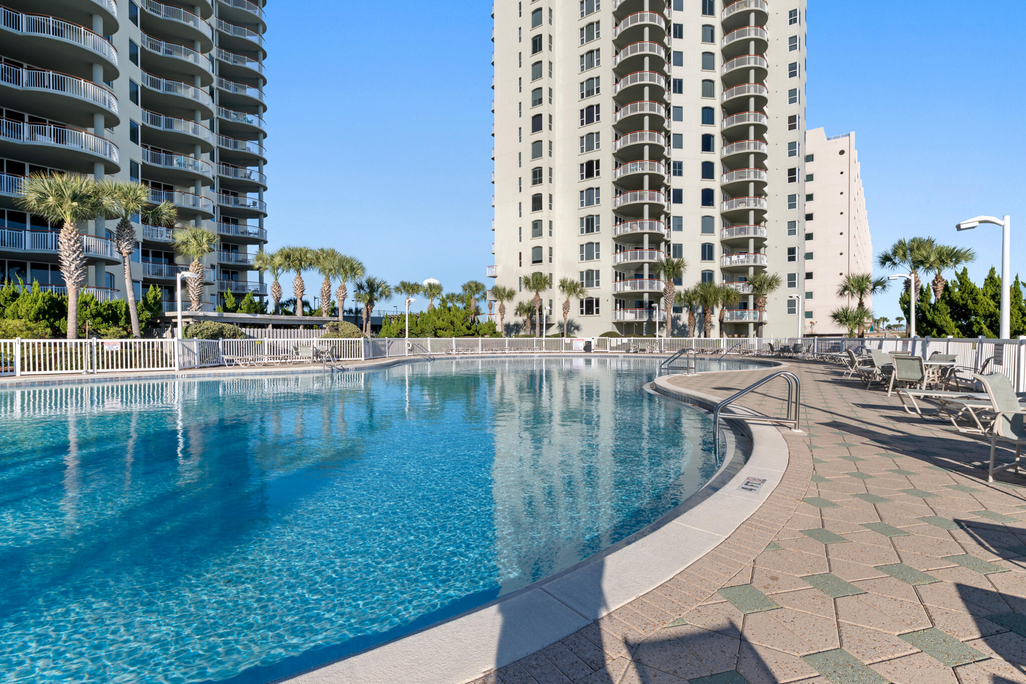 BEACH COLONY RESORT - Residential
