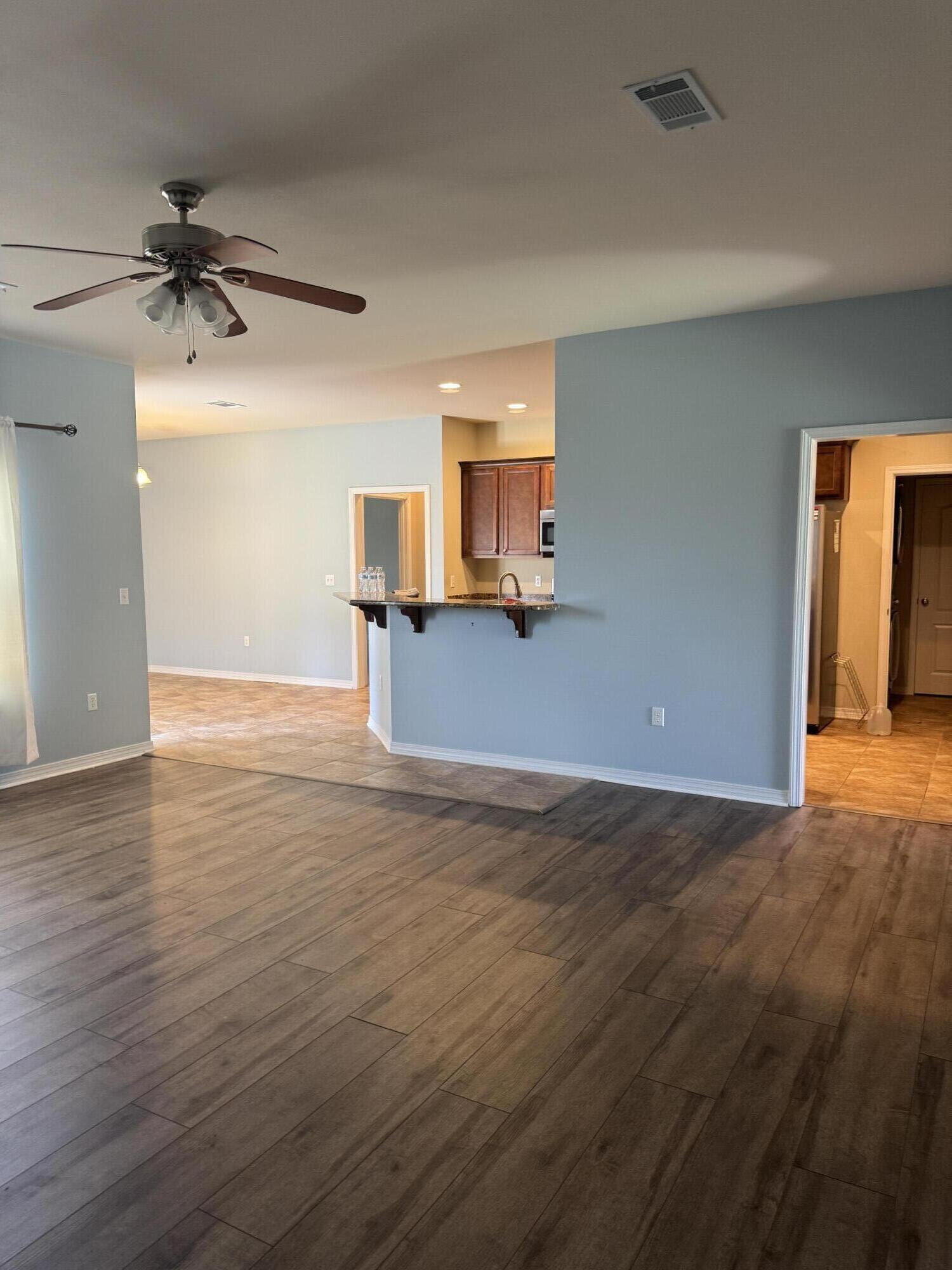 HERITAGE MANOR - Residential Lease