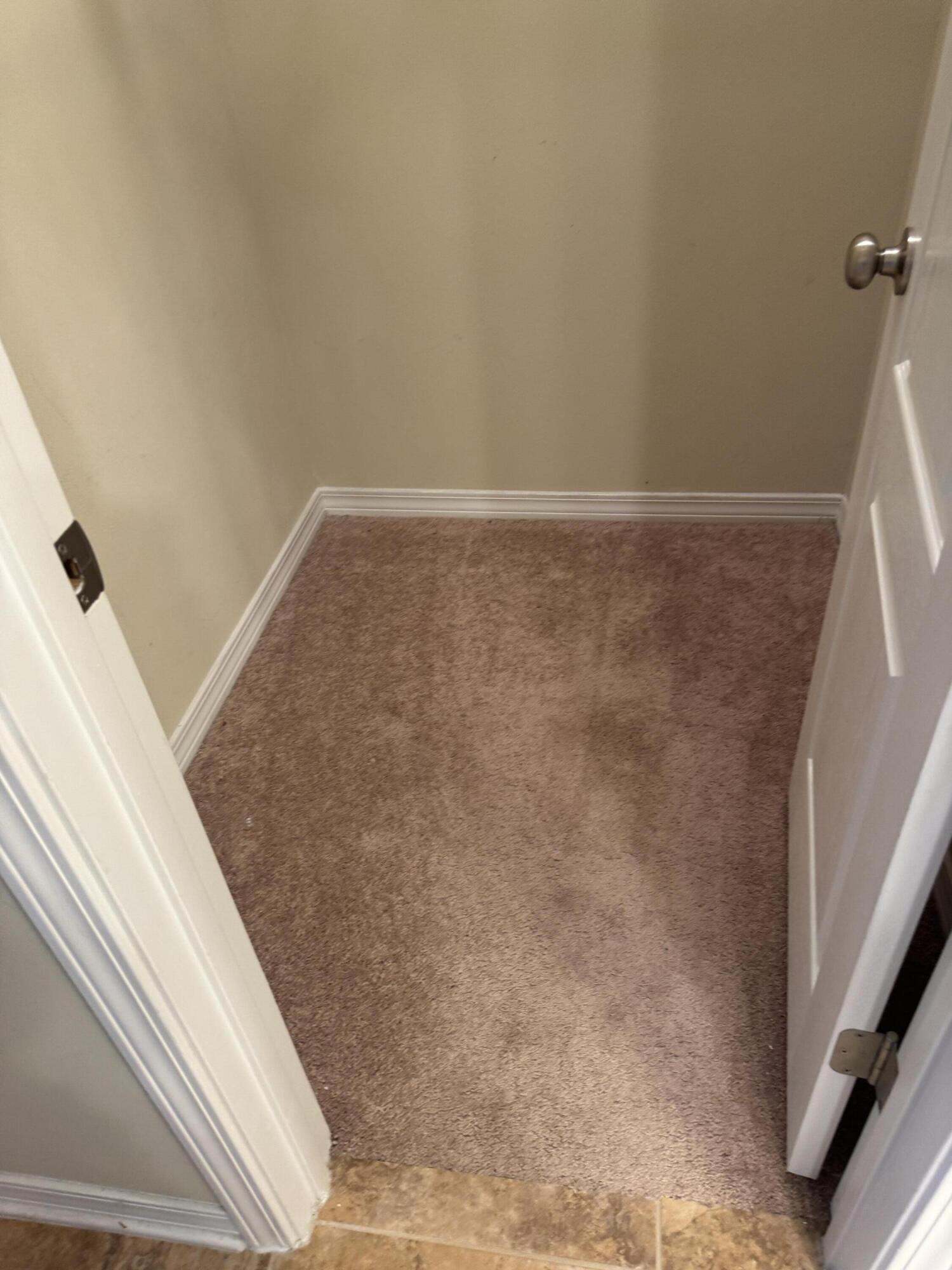 HERITAGE MANOR - Residential Lease