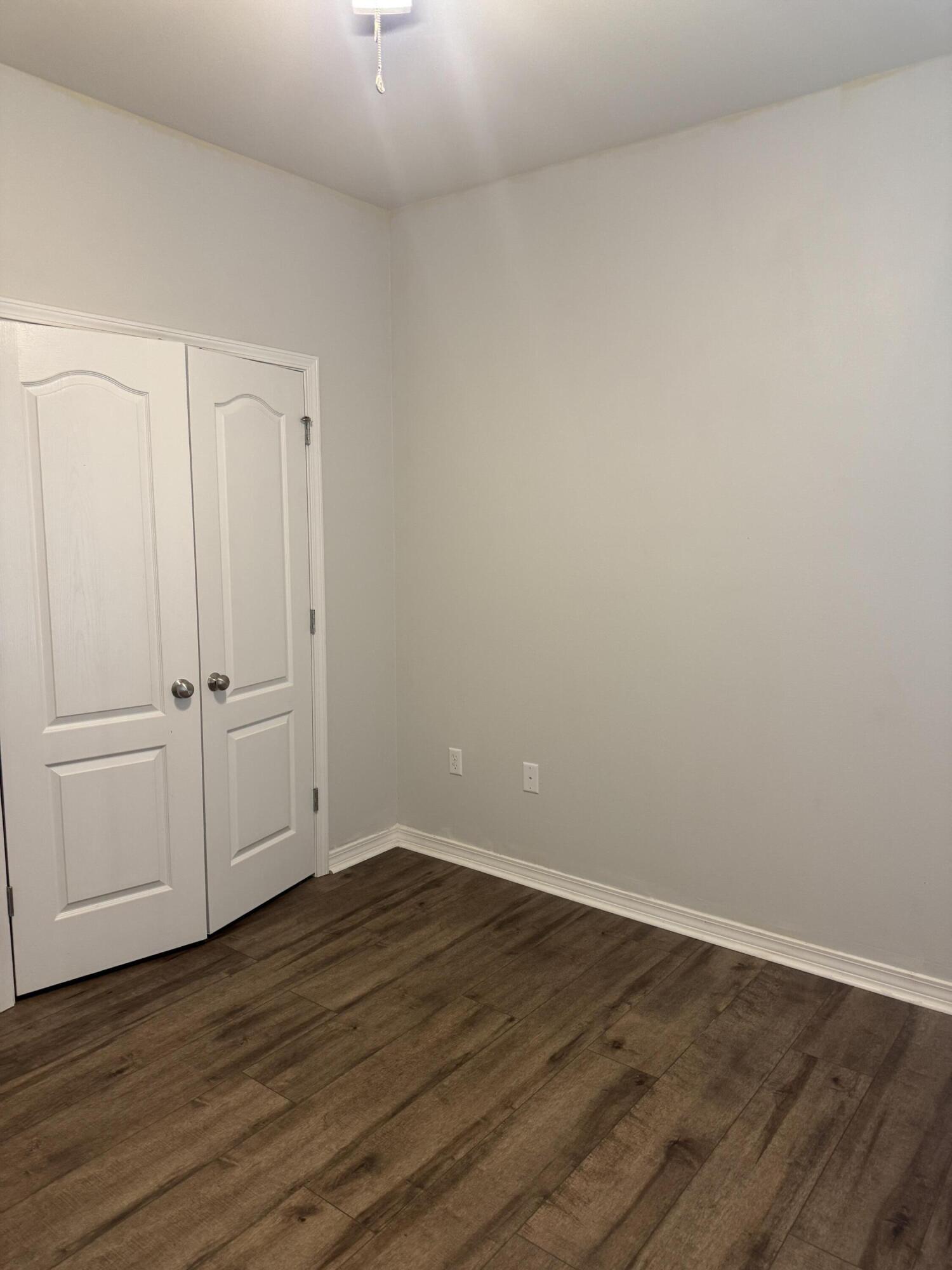 HERITAGE MANOR - Residential Lease