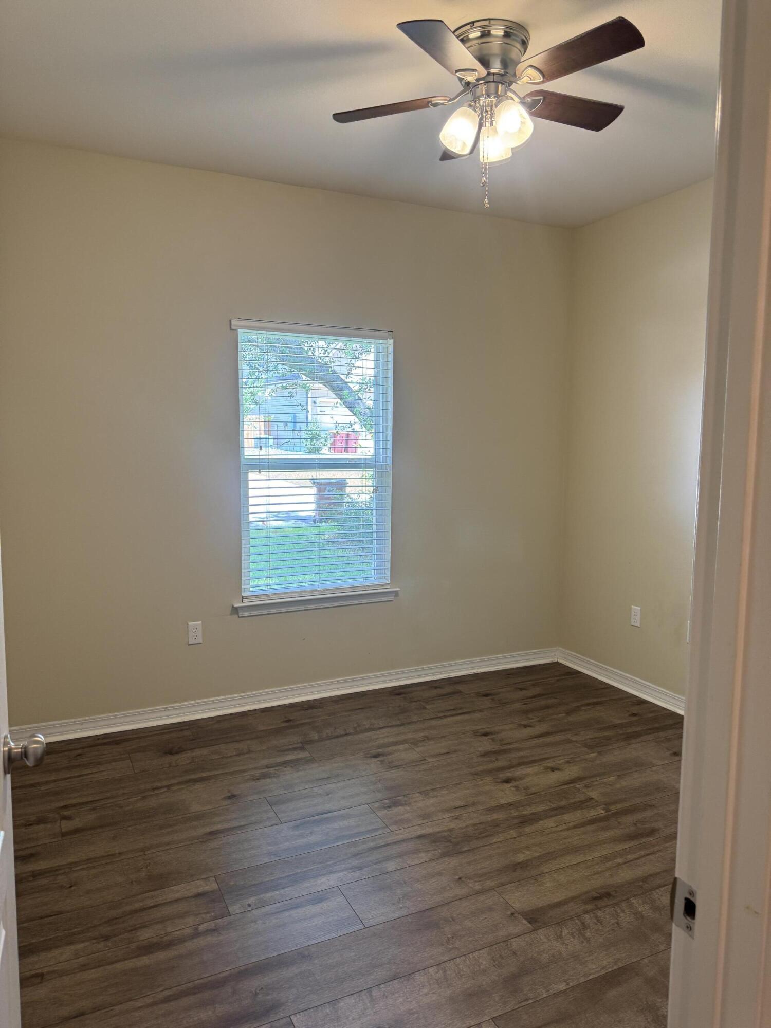 HERITAGE MANOR - Residential Lease