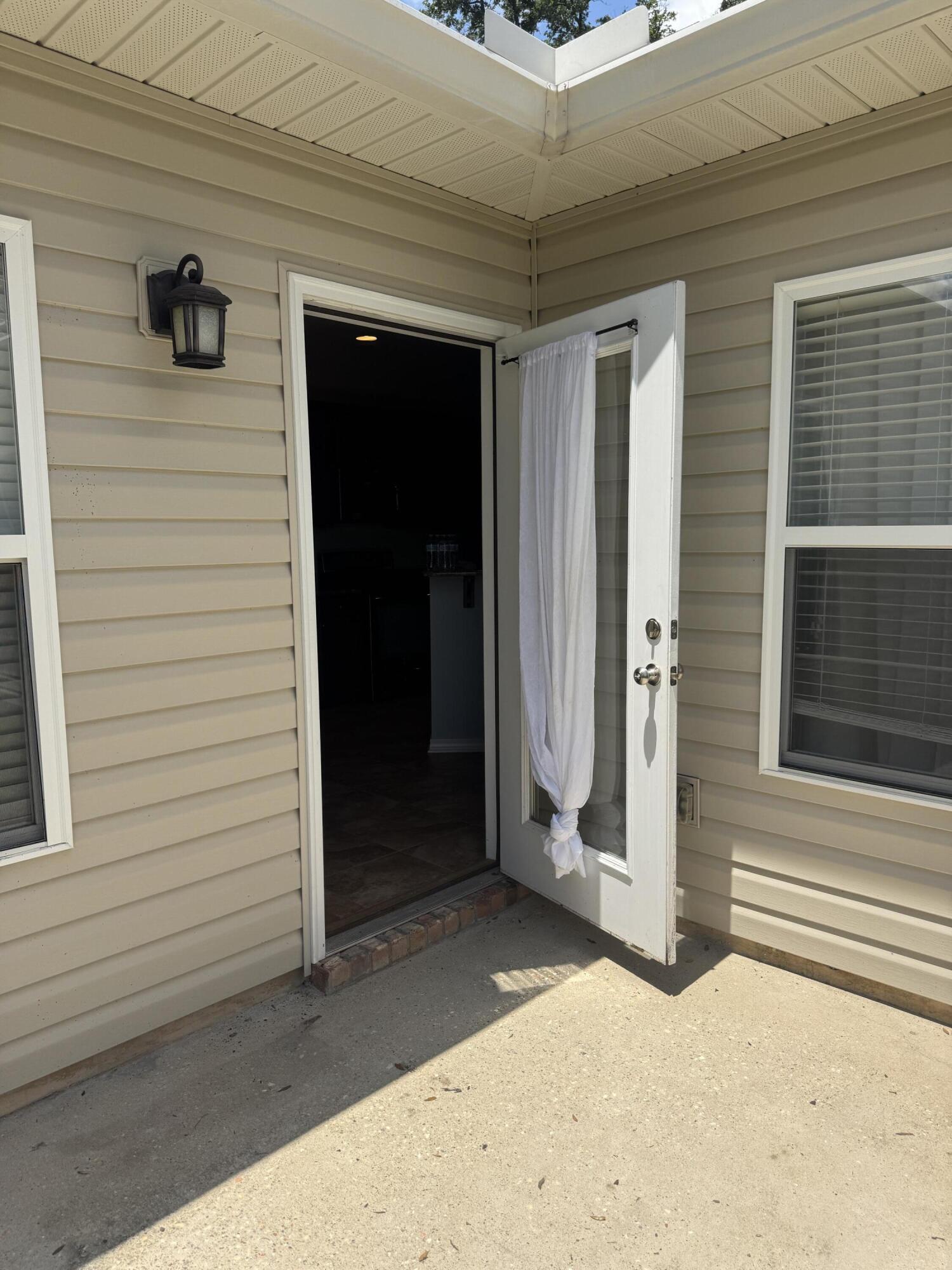 HERITAGE MANOR - Residential Lease