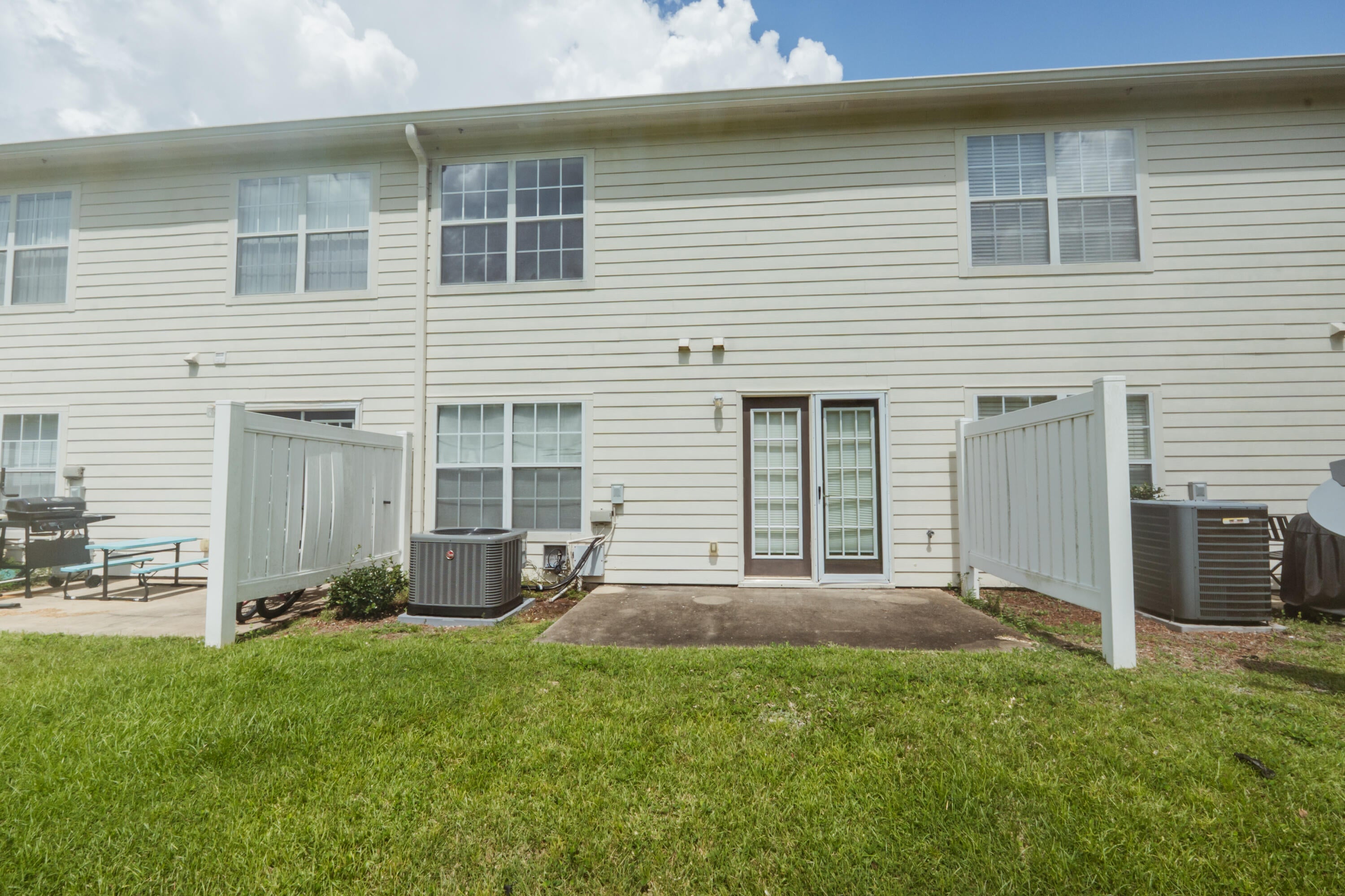 EAGLES LANDING S/D - Residential Lease