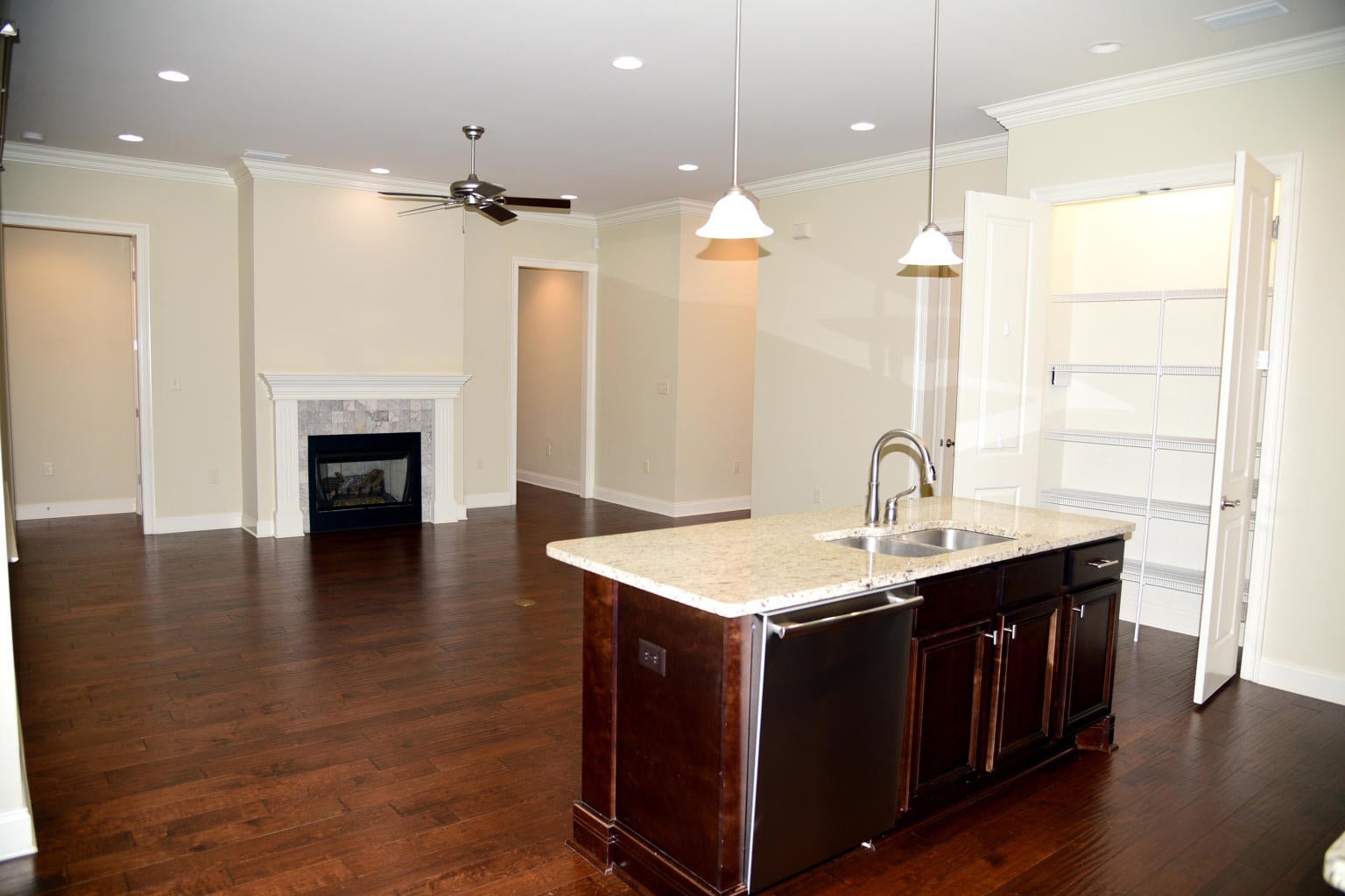 MAGNOLIA WOODS - Residential Lease