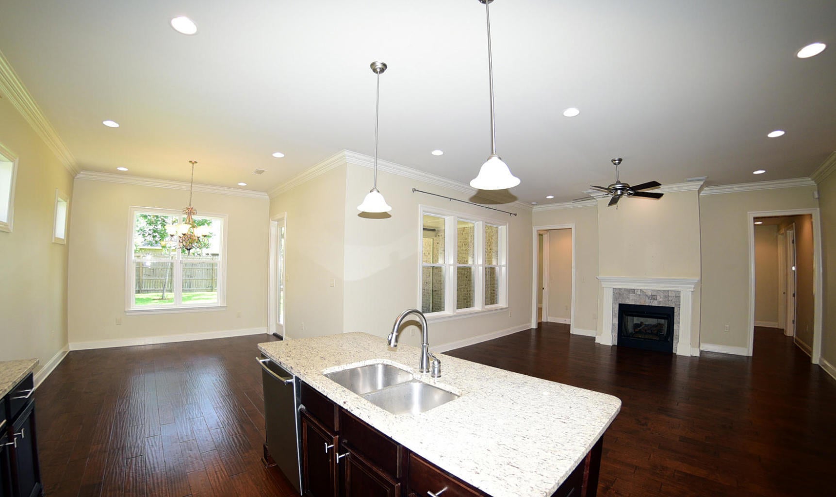 MAGNOLIA WOODS - Residential Lease