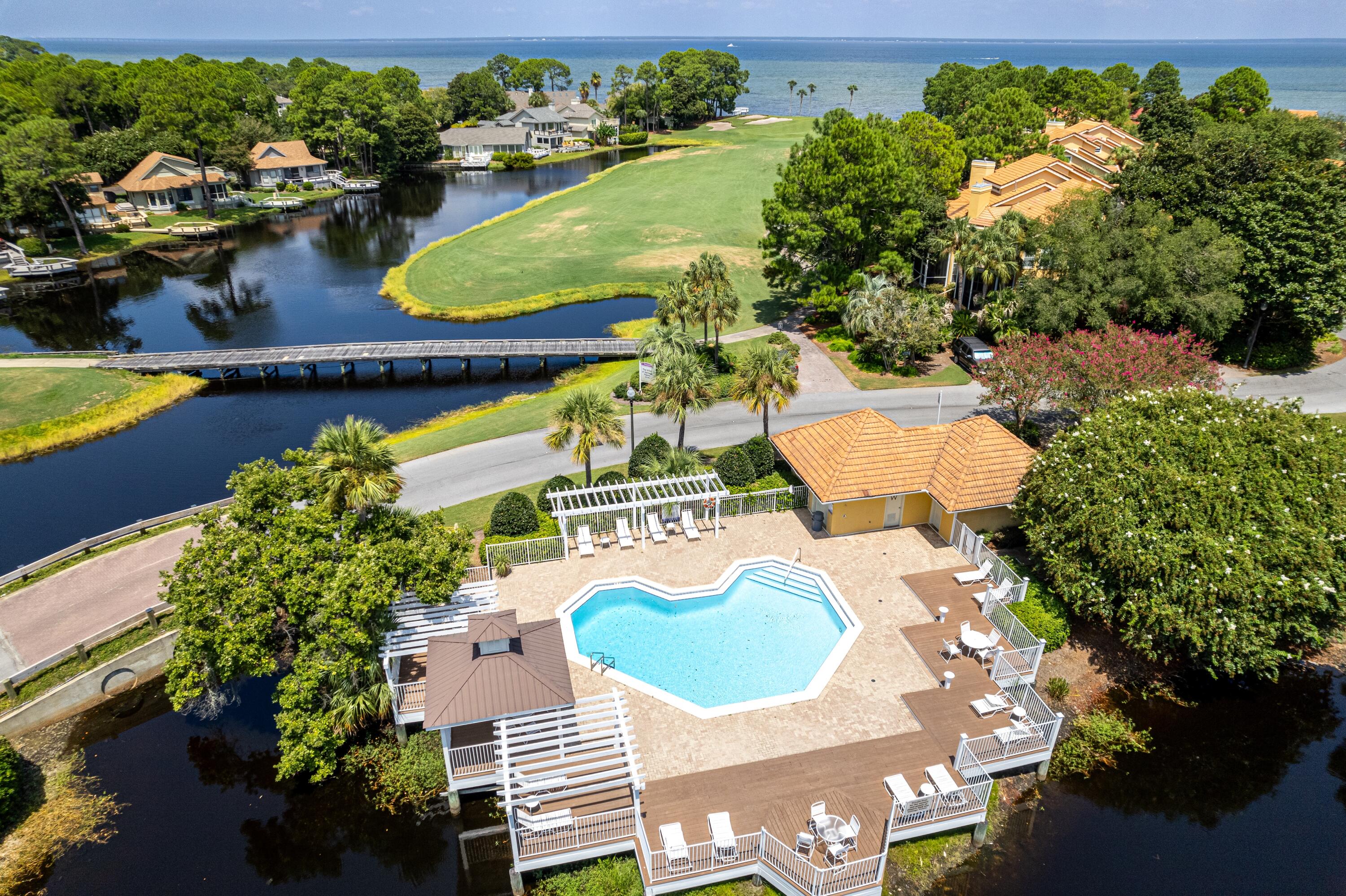 PLAYERS CLUB AT SANDESTIN - Residential