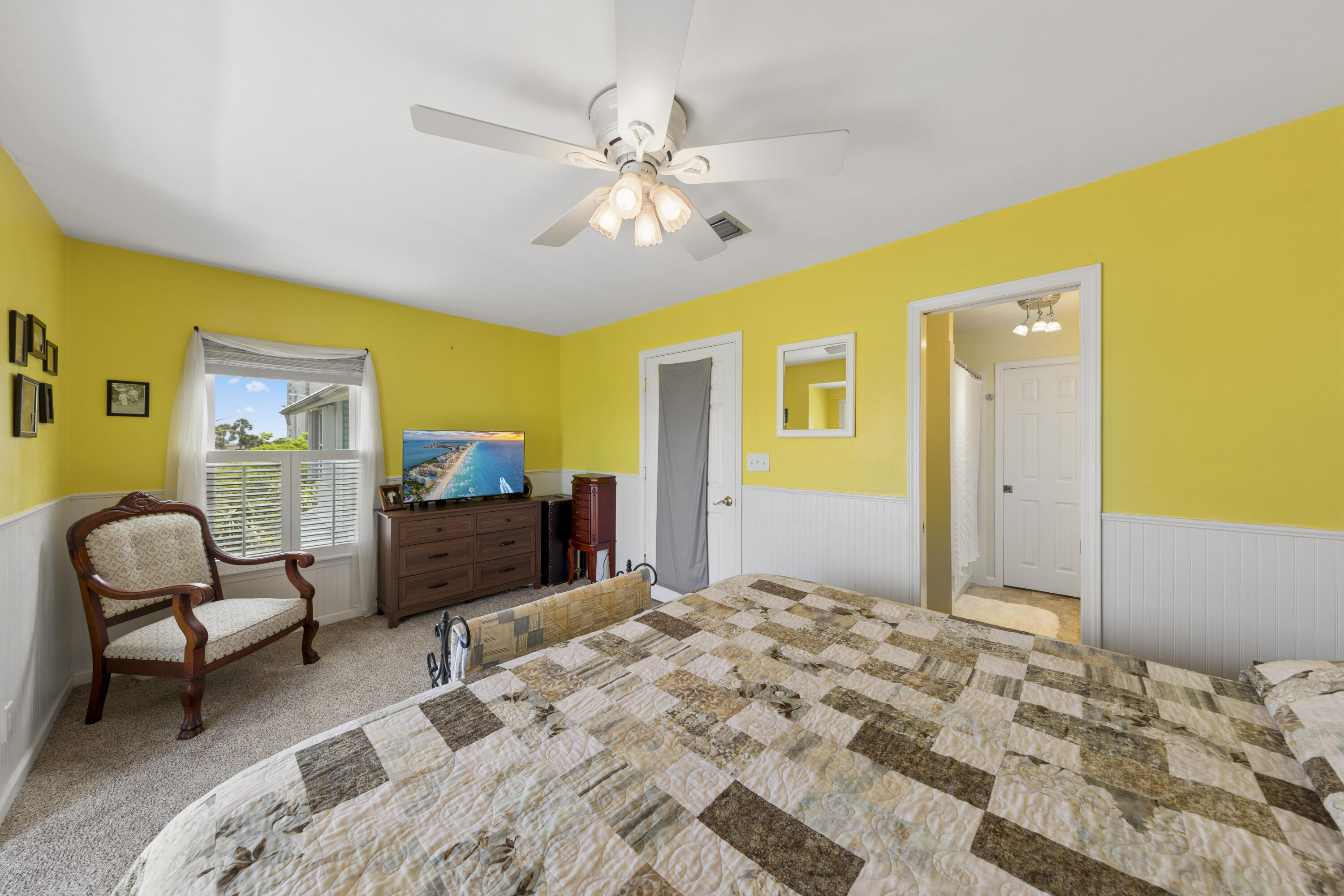SANDCASTLE BEACH HOMES - Residential