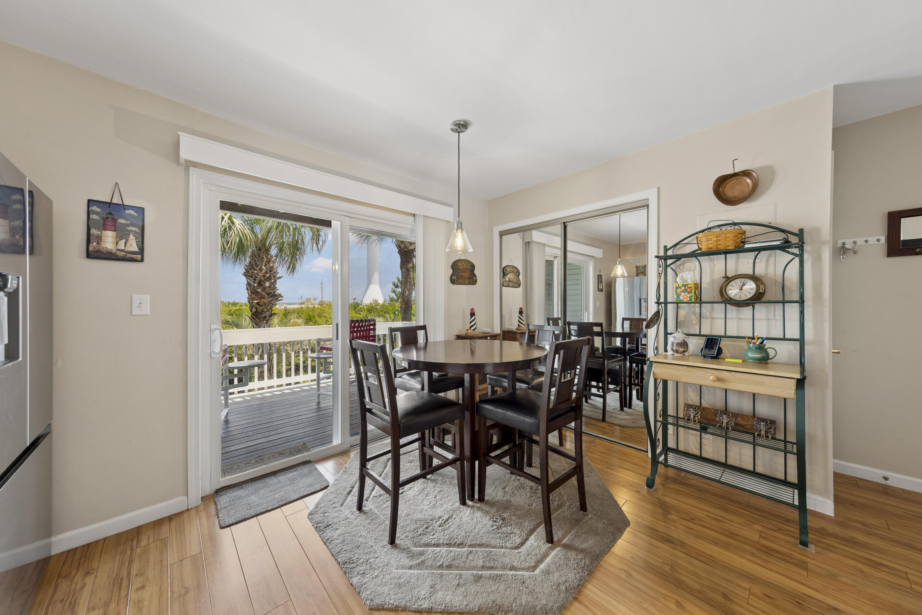 SANDCASTLE BEACH HOMES - Residential
