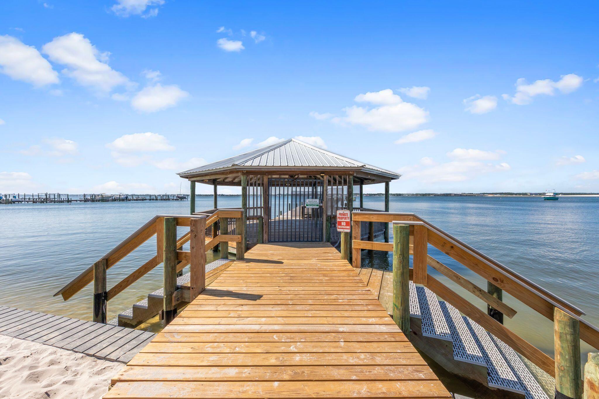 SANDCASTLE BEACH HOMES - Residential