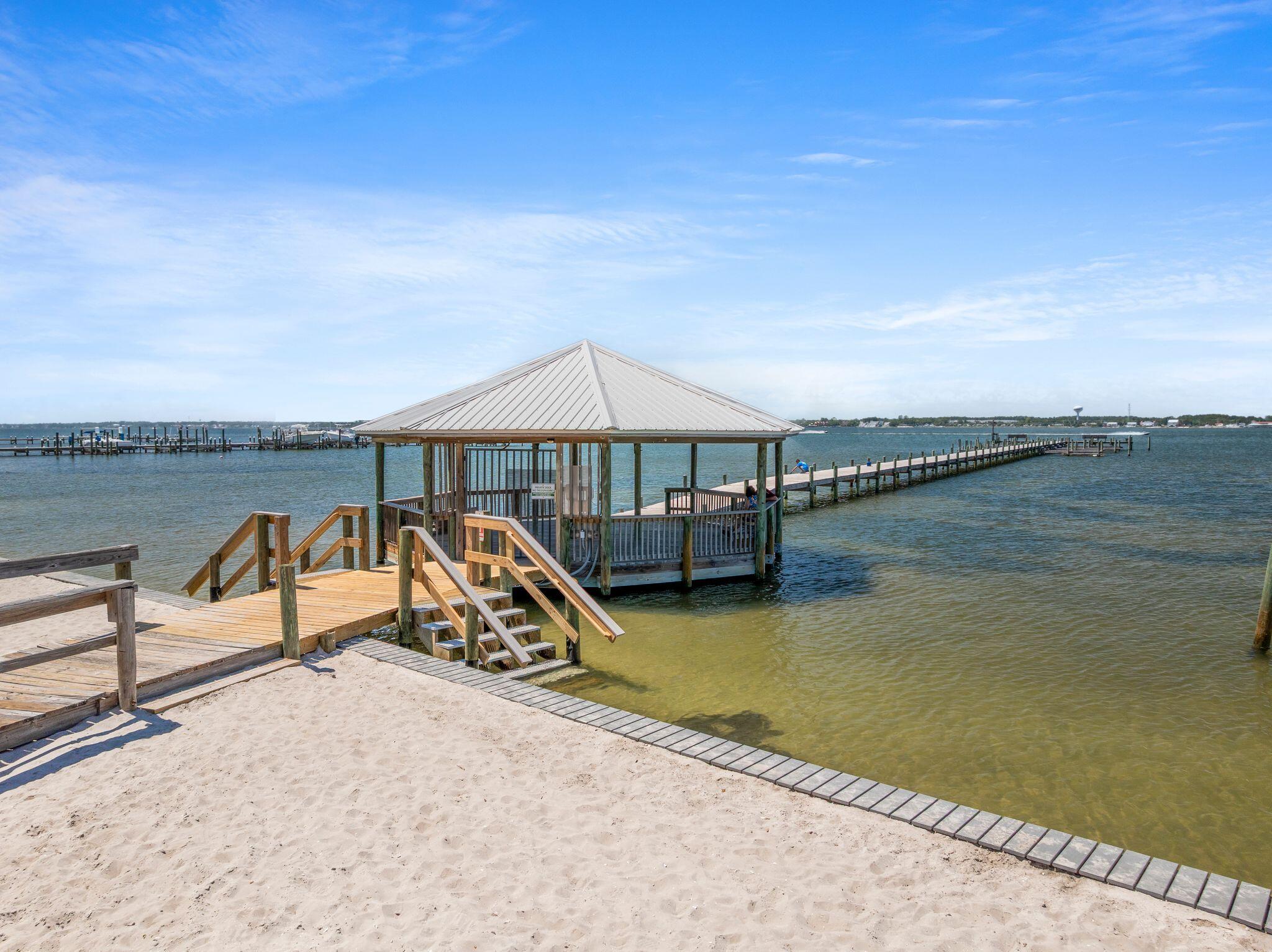 SANDCASTLE BEACH HOMES - Residential
