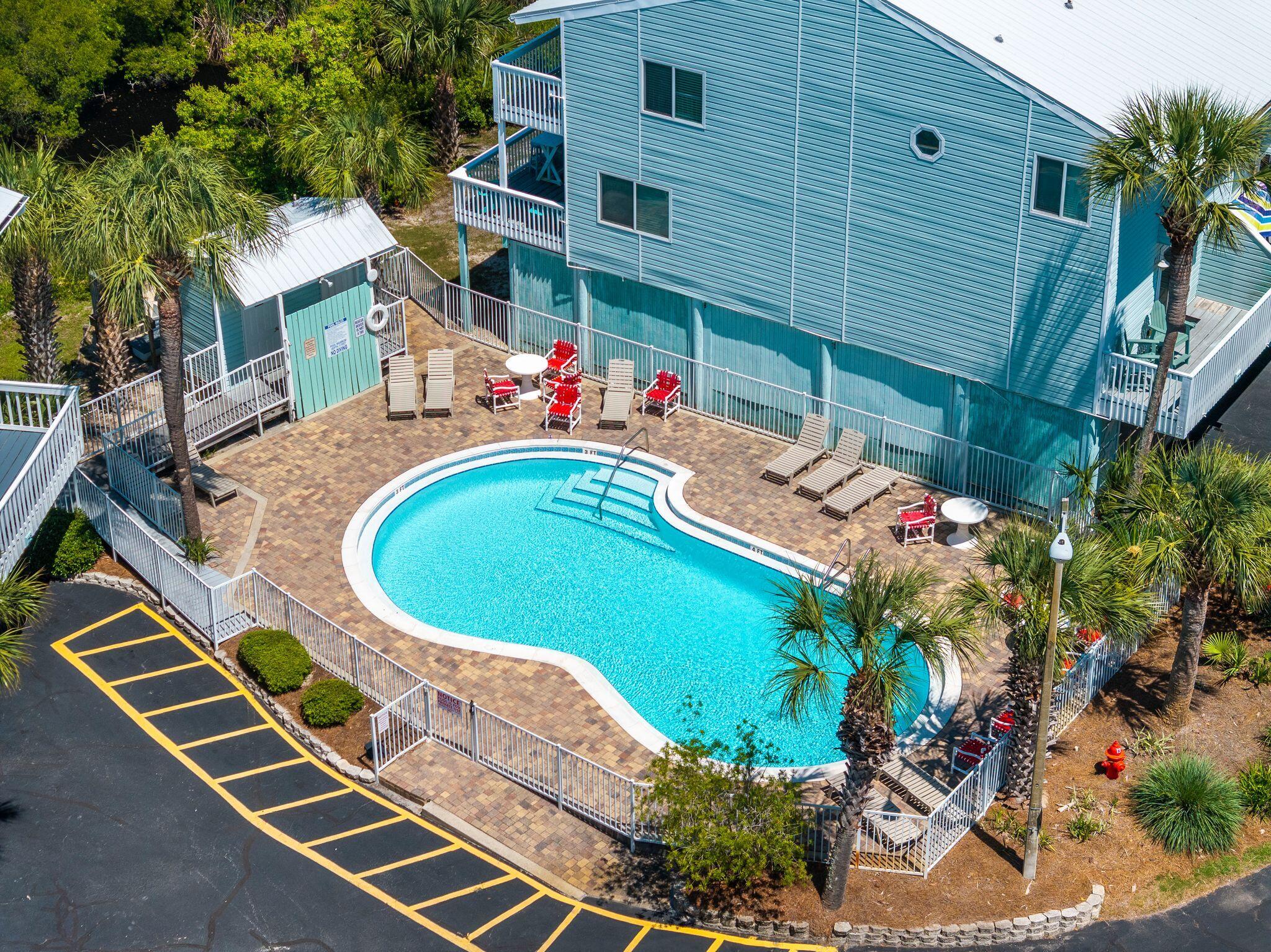 SANDCASTLE BEACH HOMES - Residential