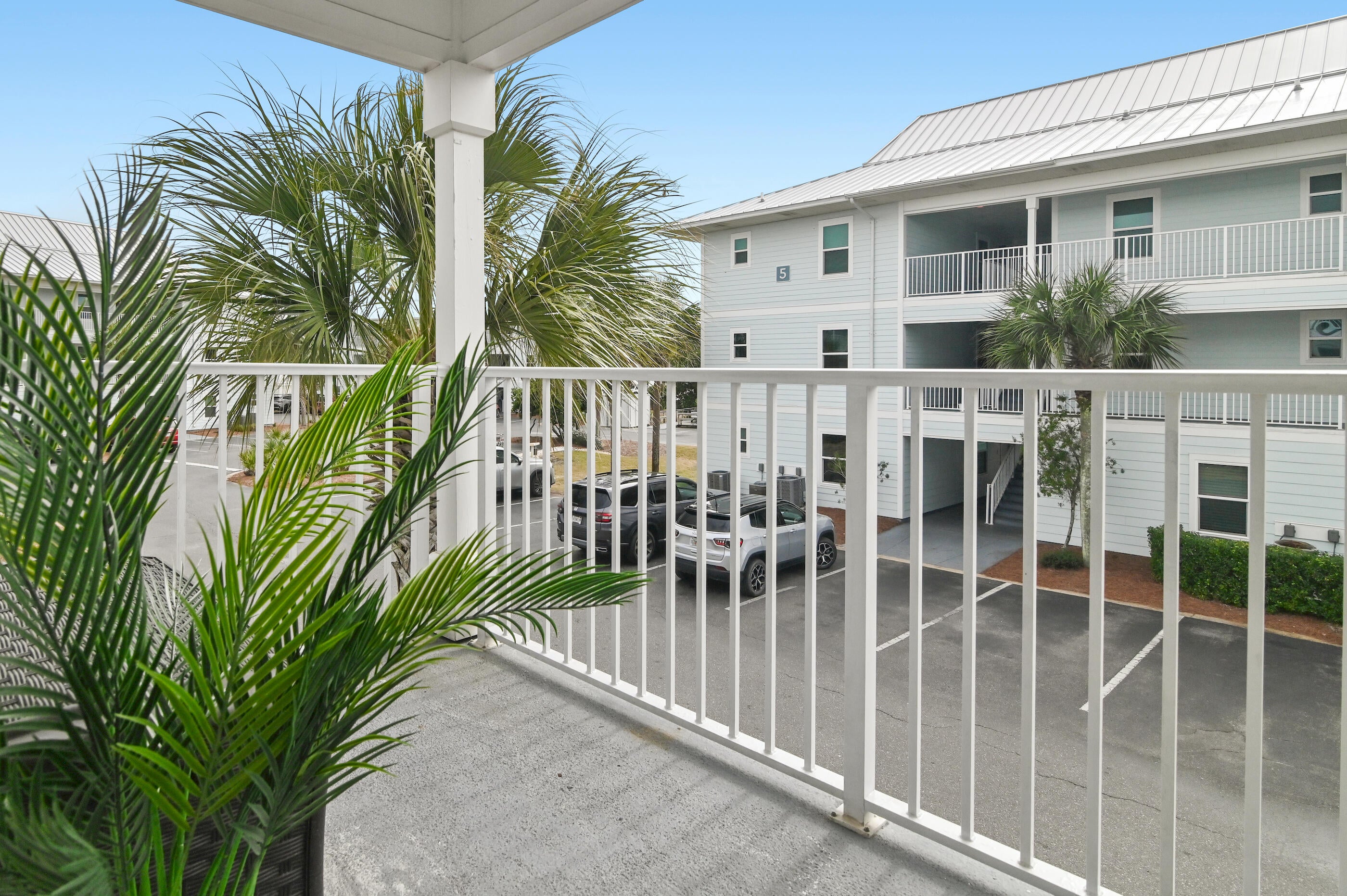 BEACHSIDE VILLAS CONDO - Residential