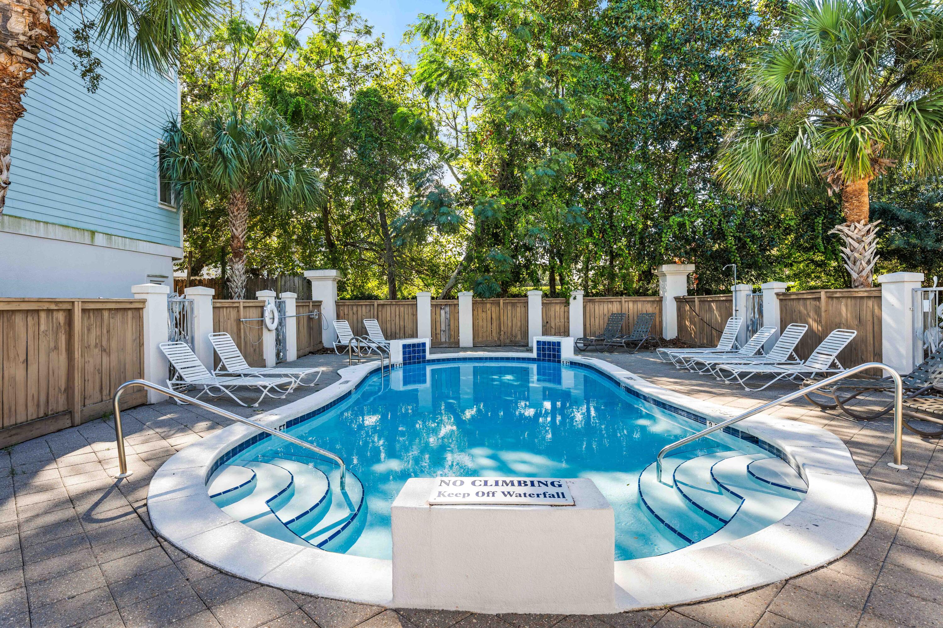 SUMMER PLACE - Residential