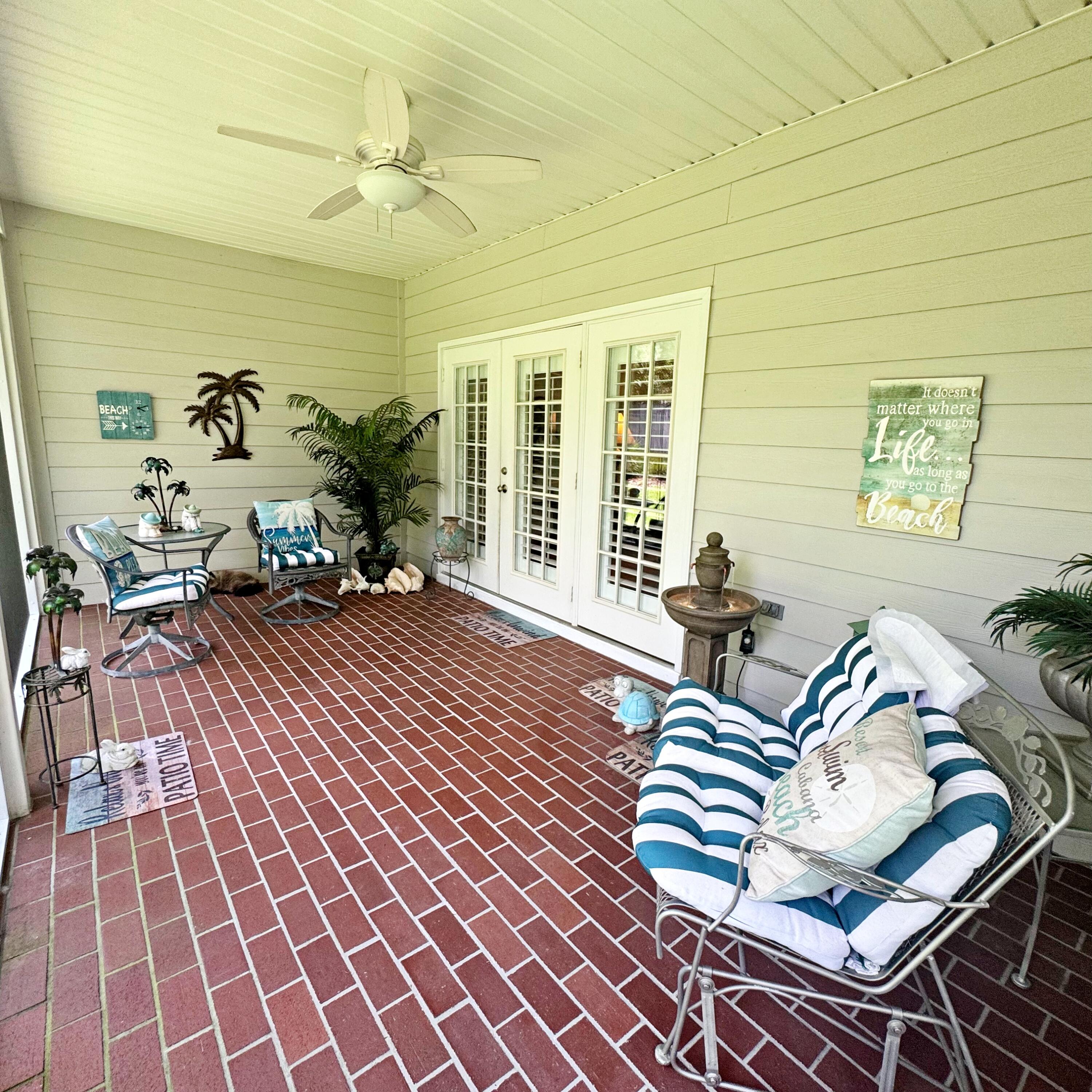 DIAMOND LAKES - Residential