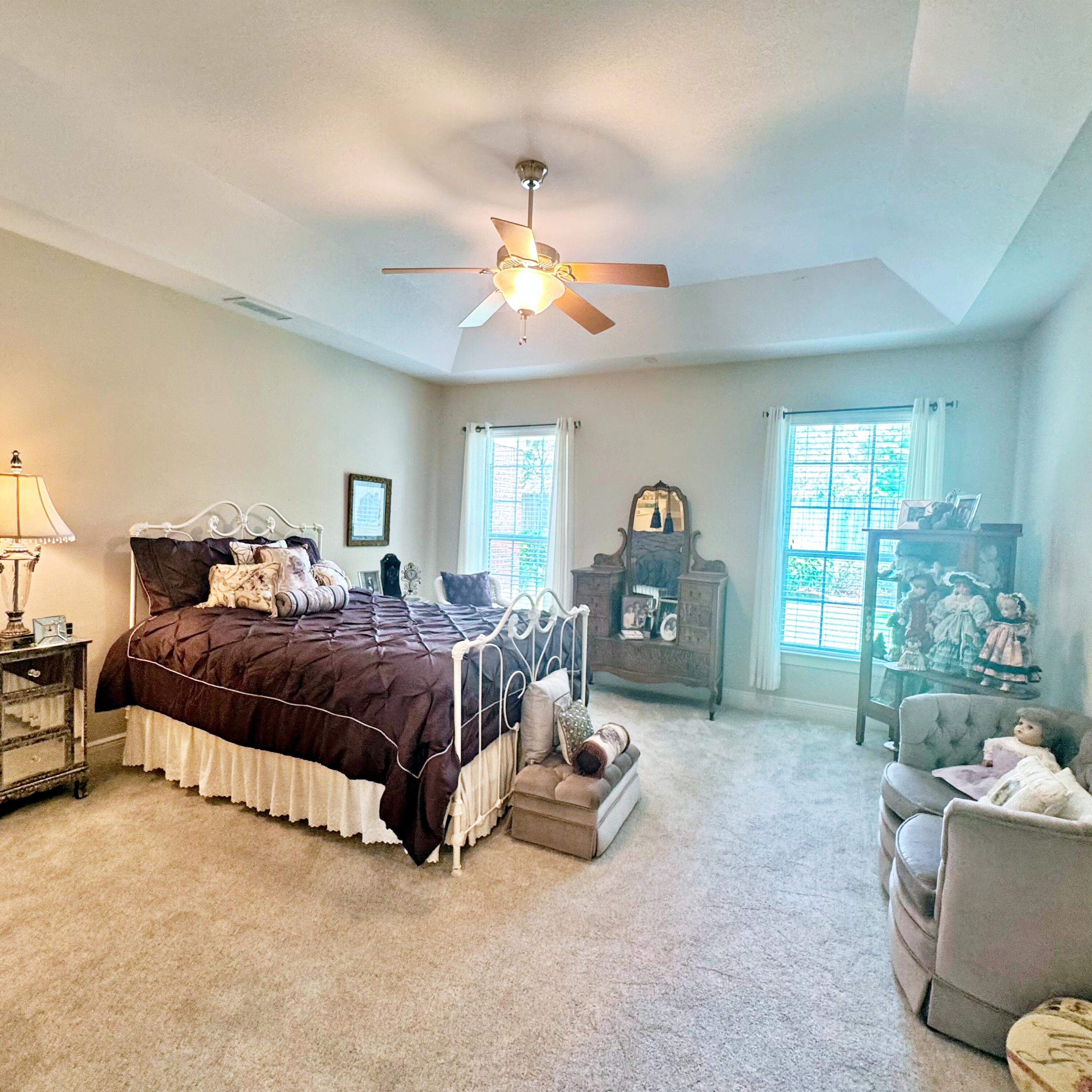 DIAMOND LAKES - Residential