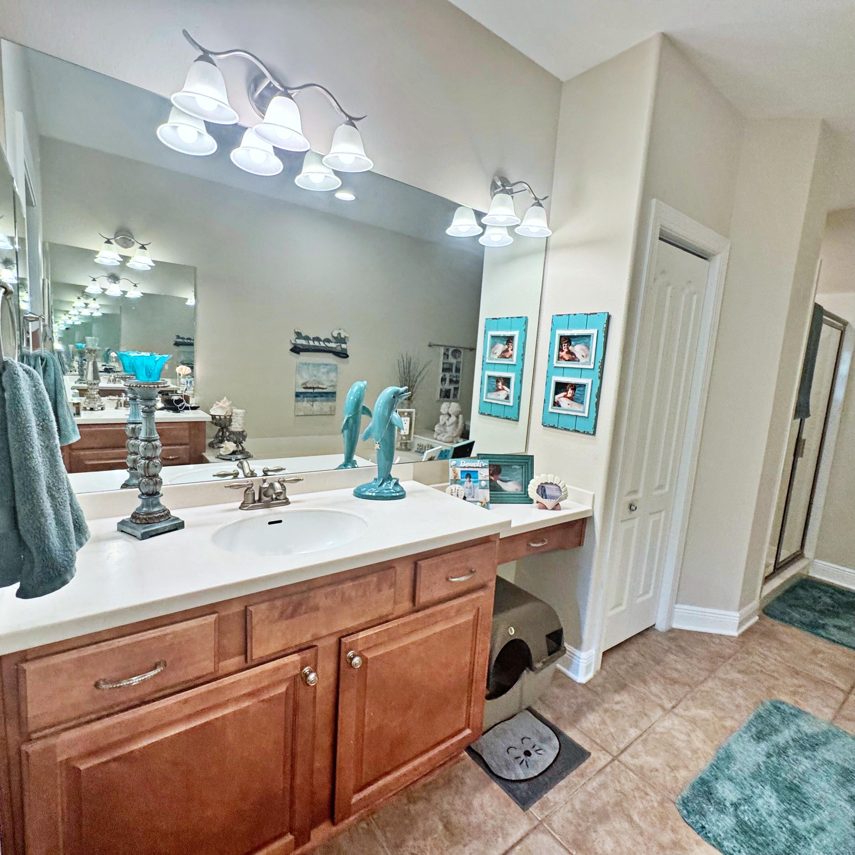 DIAMOND LAKES - Residential