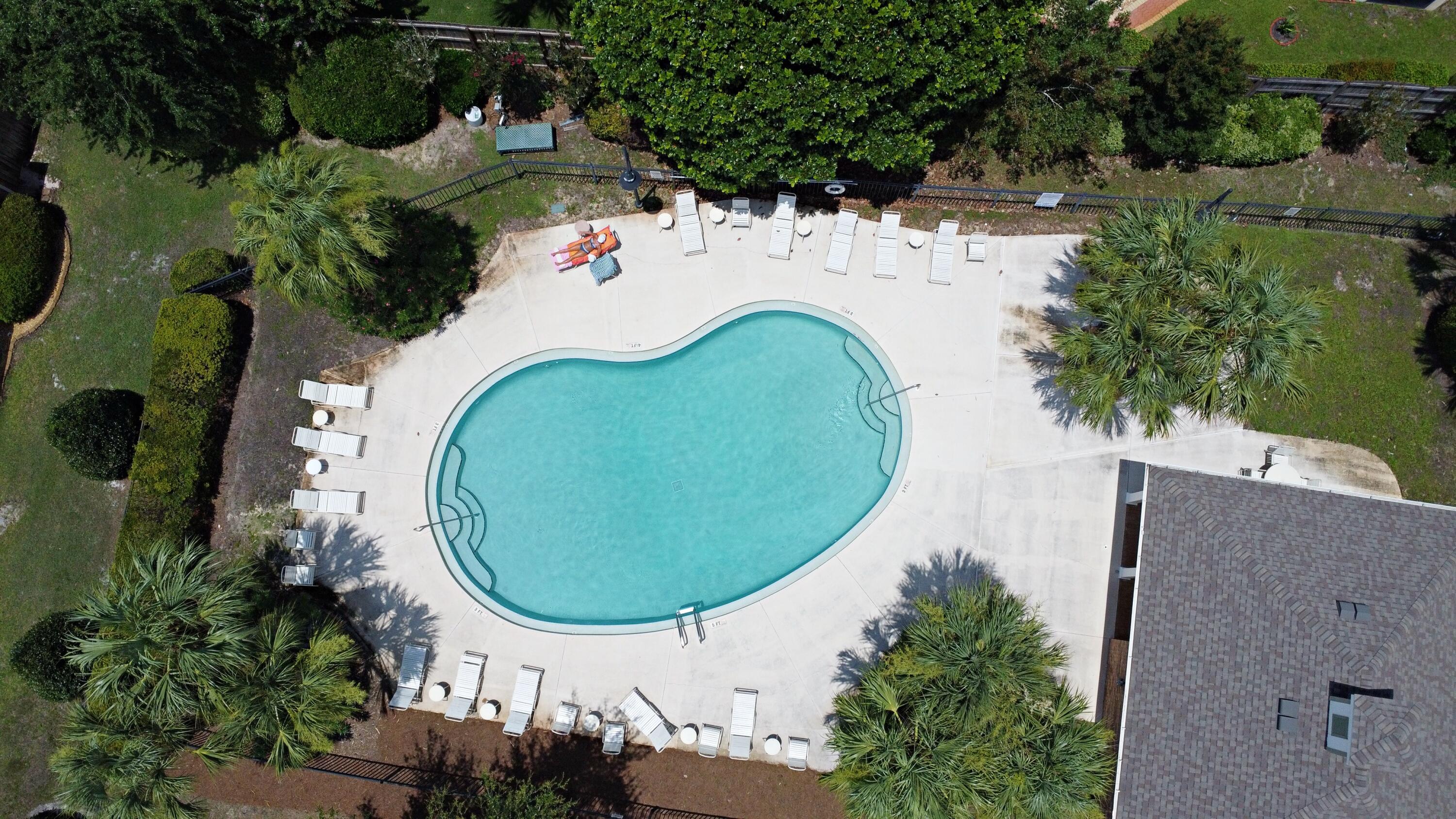 DIAMOND LAKES - Residential