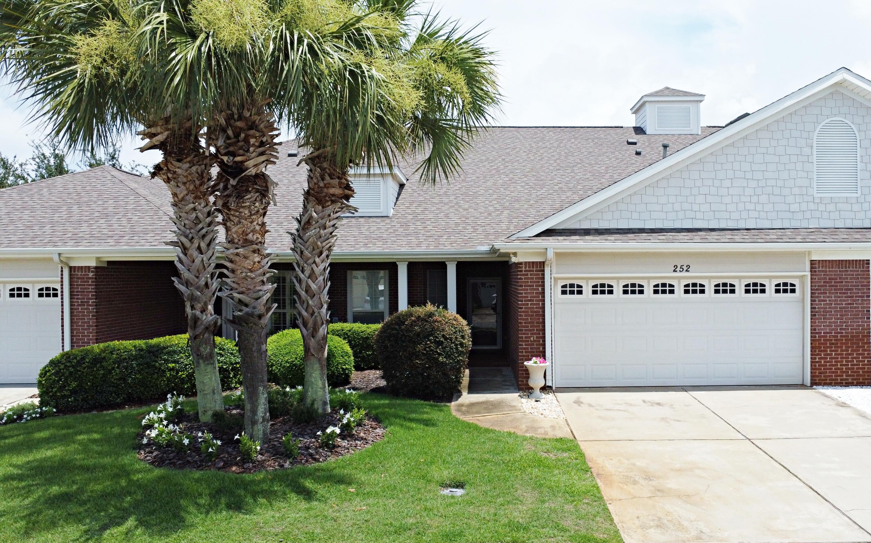 DIAMOND LAKES - Residential