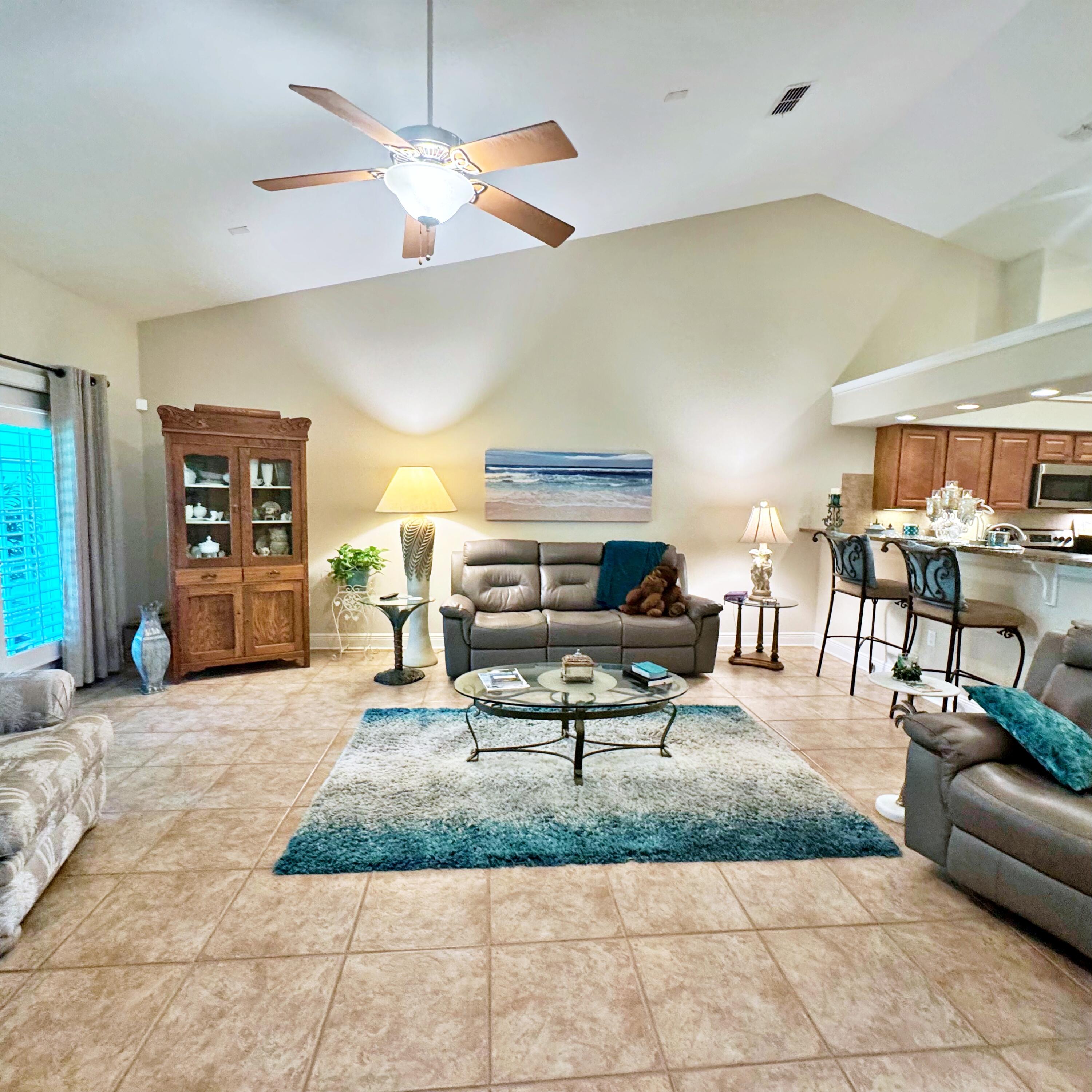 DIAMOND LAKES - Residential