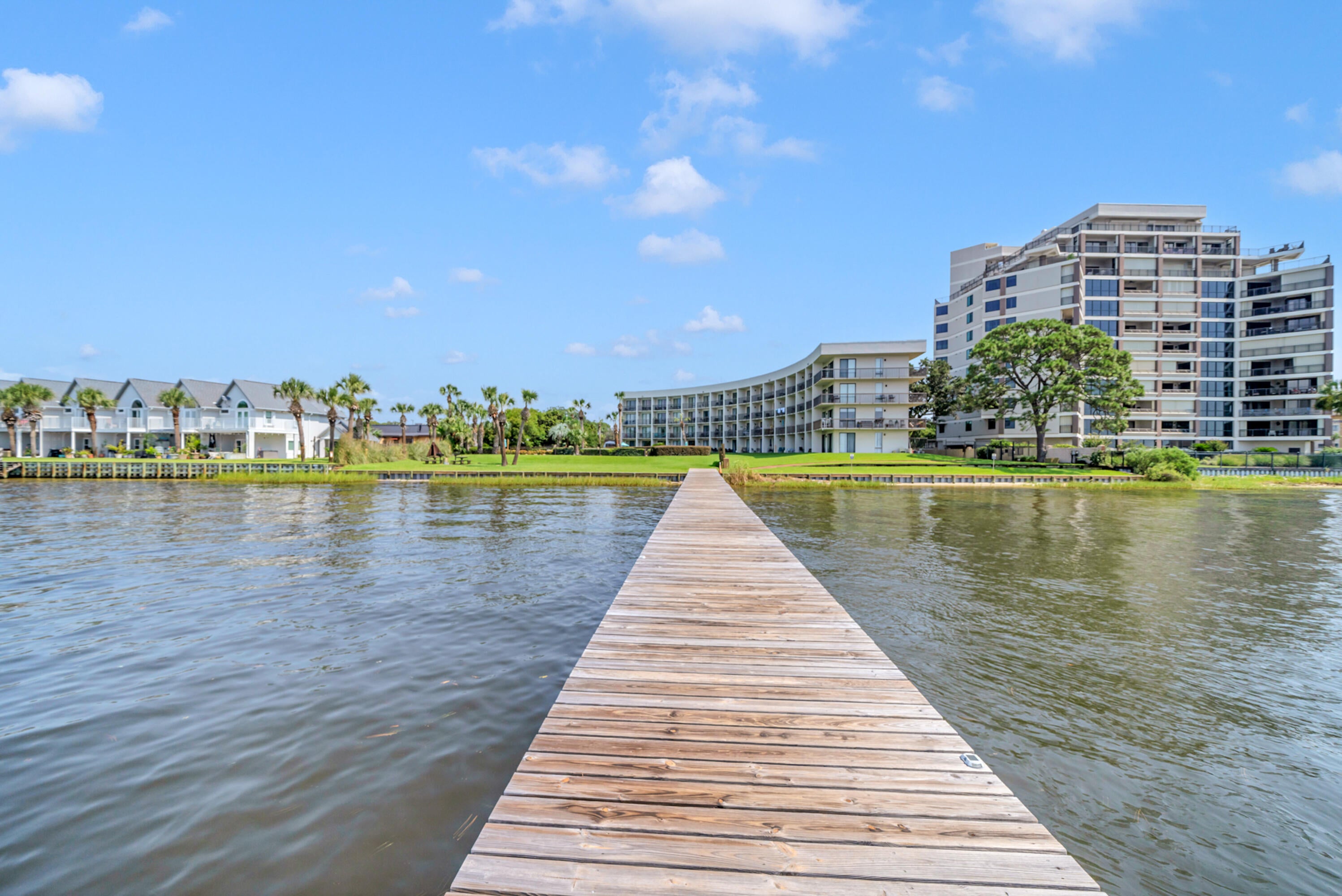 PIRATES BAY PH 1 - Residential