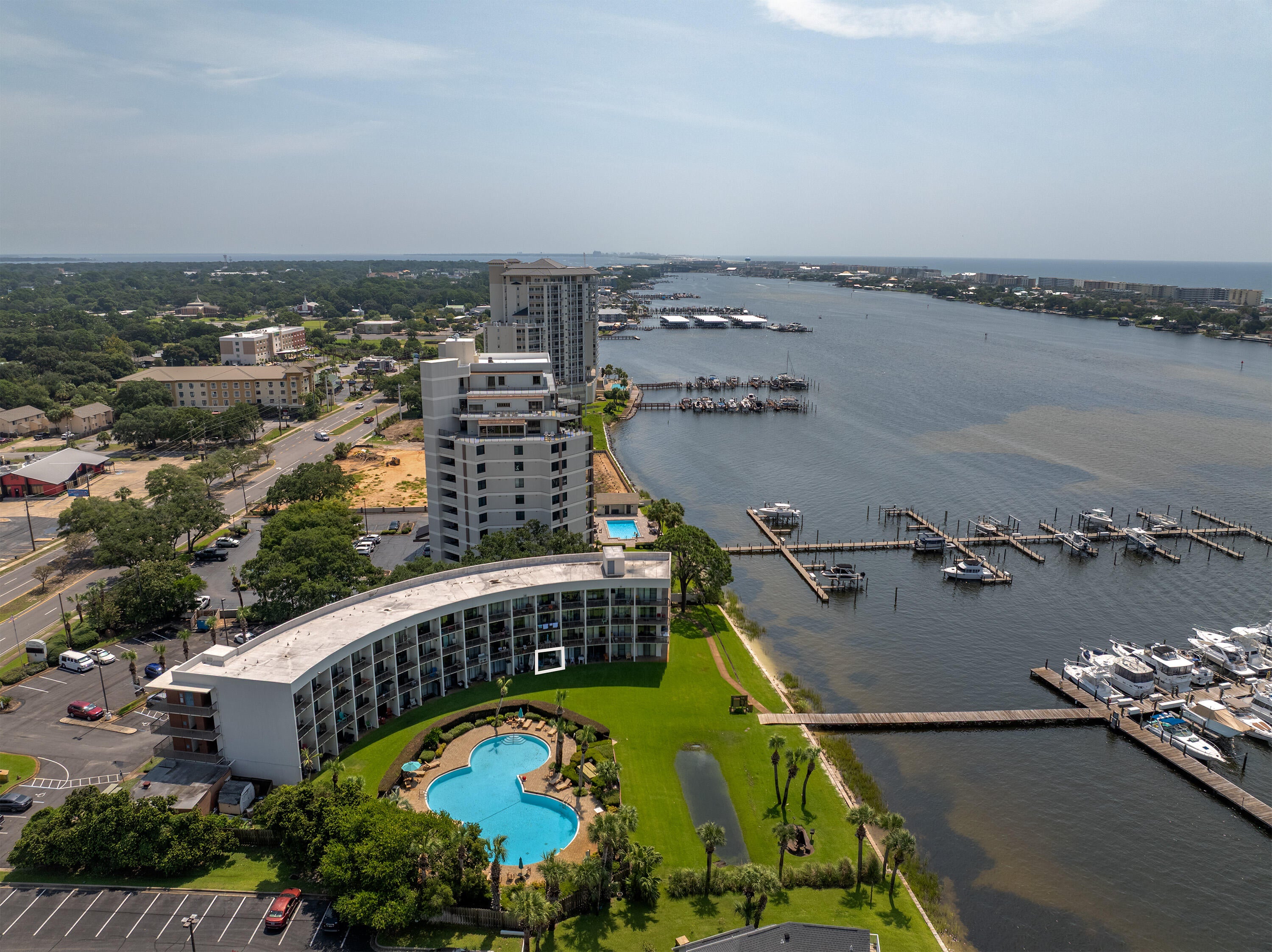 PIRATES BAY PH 1 - Residential