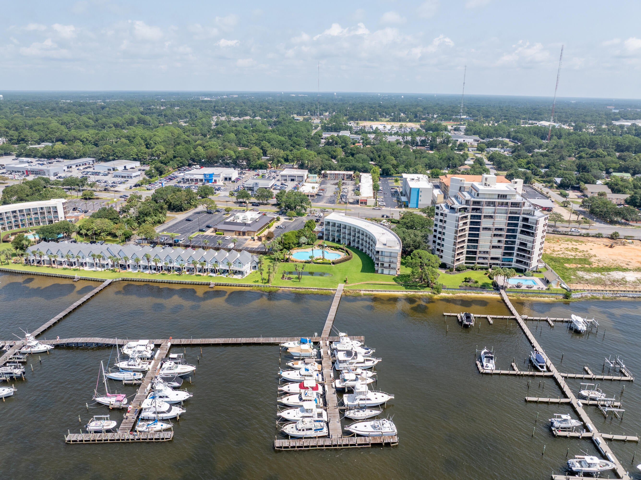 PIRATES BAY PH 1 - Residential