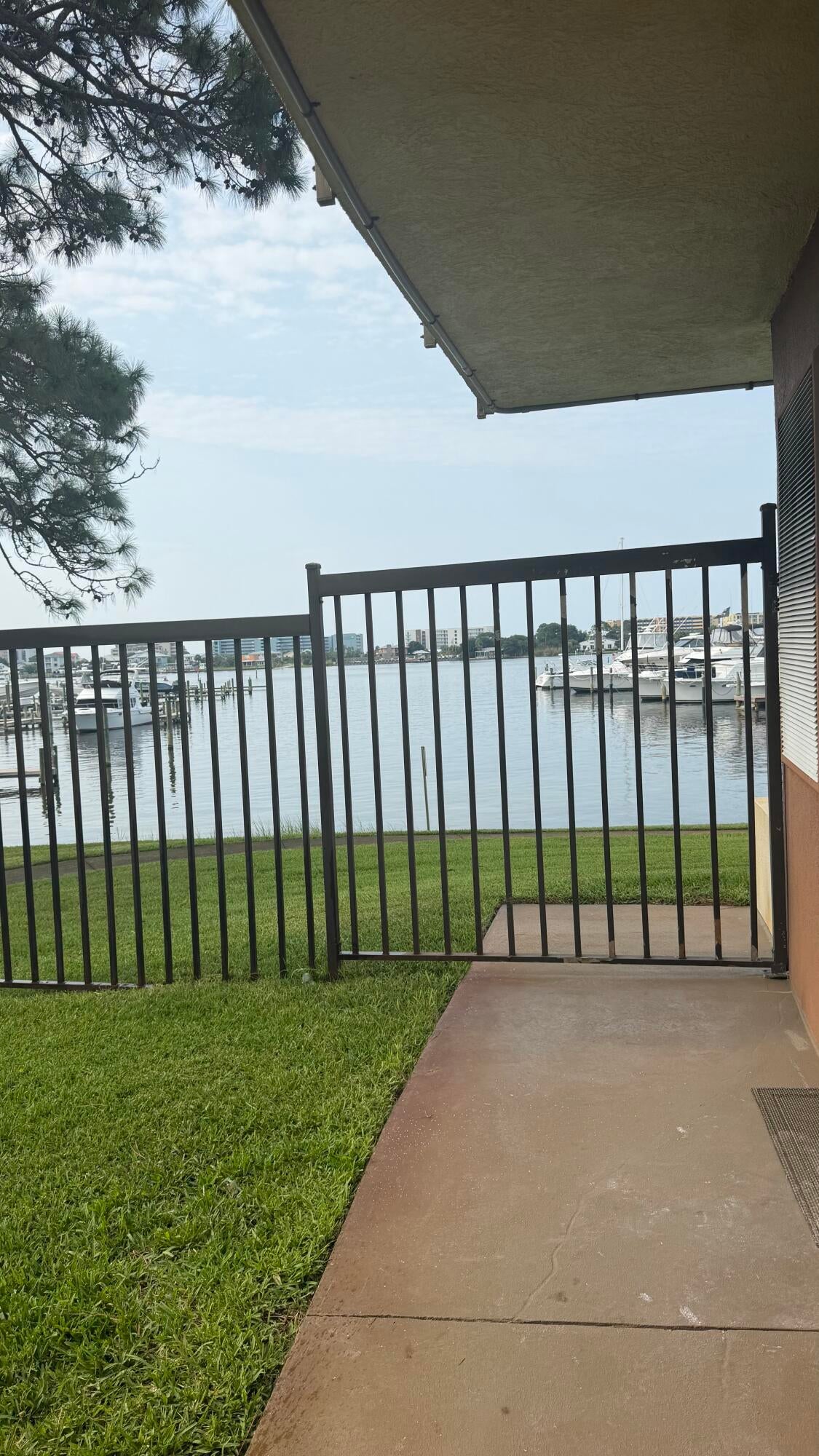 PIRATES BAY PH 1 - Residential